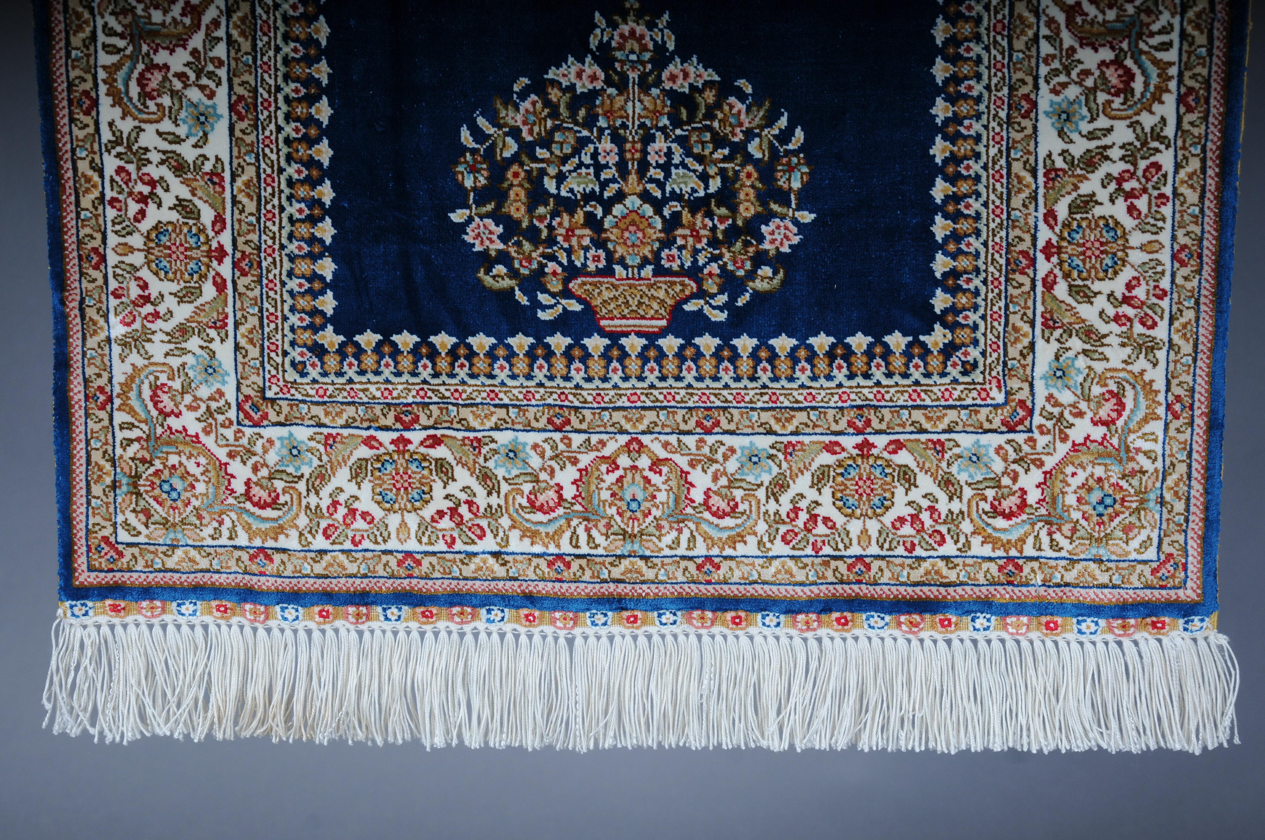 Anatolischer Gebetsteppich/ Tapetenteppich aus Baumwolle/Seide, 20. Jahrhundert im Angebot 1