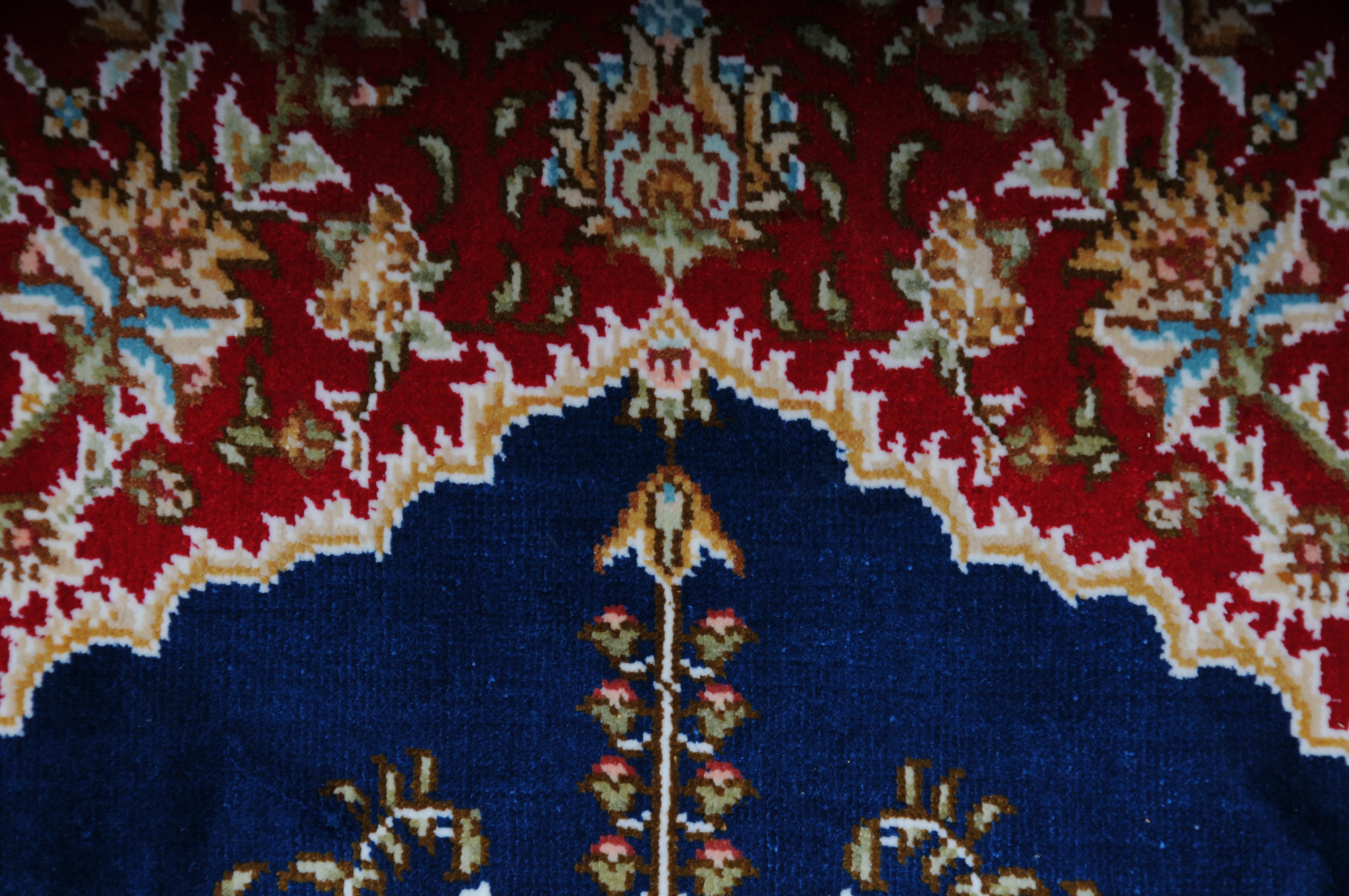 Anatolischer Gebetsteppich/ Tapetenteppich aus Baumwolle/Seide, 20. Jahrhundert im Angebot 4