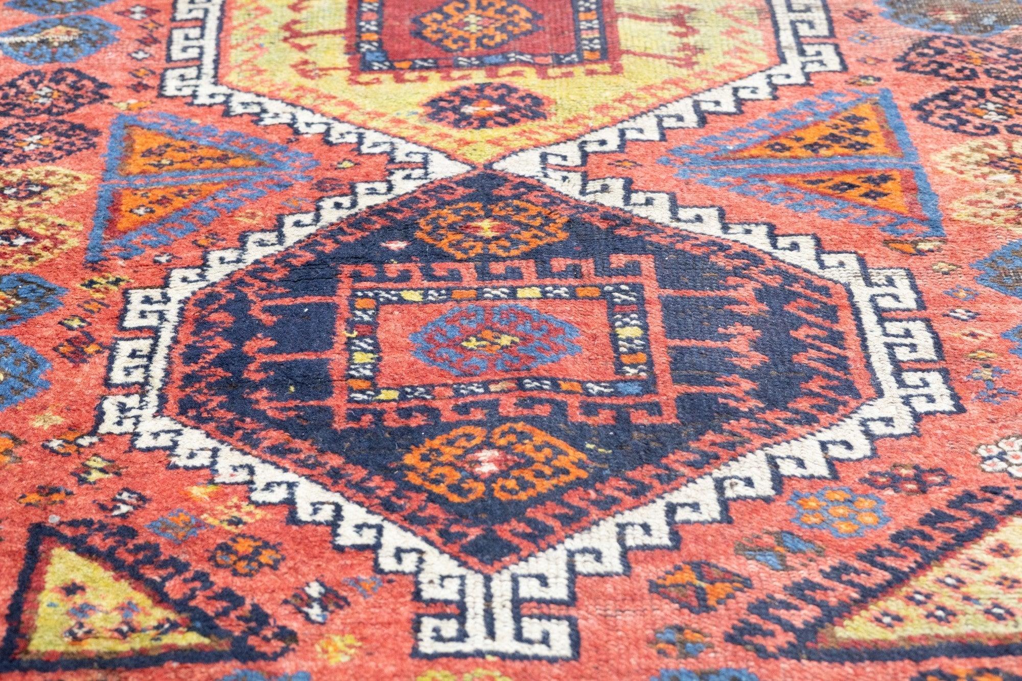 Alfombra Anatolia 4'2'' x 7'9'' en Bueno estado para la venta en New York, NY