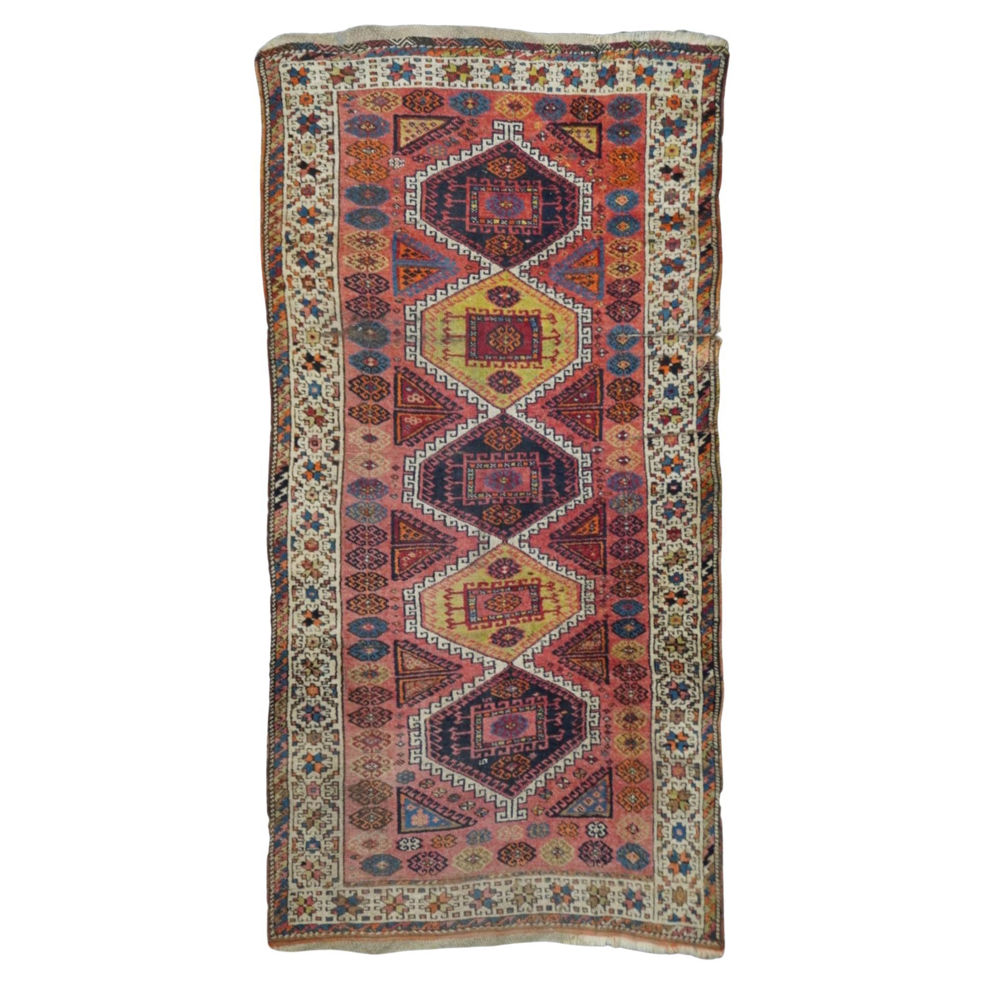 Anatolischer Teppich 4'2'' x 7'9''