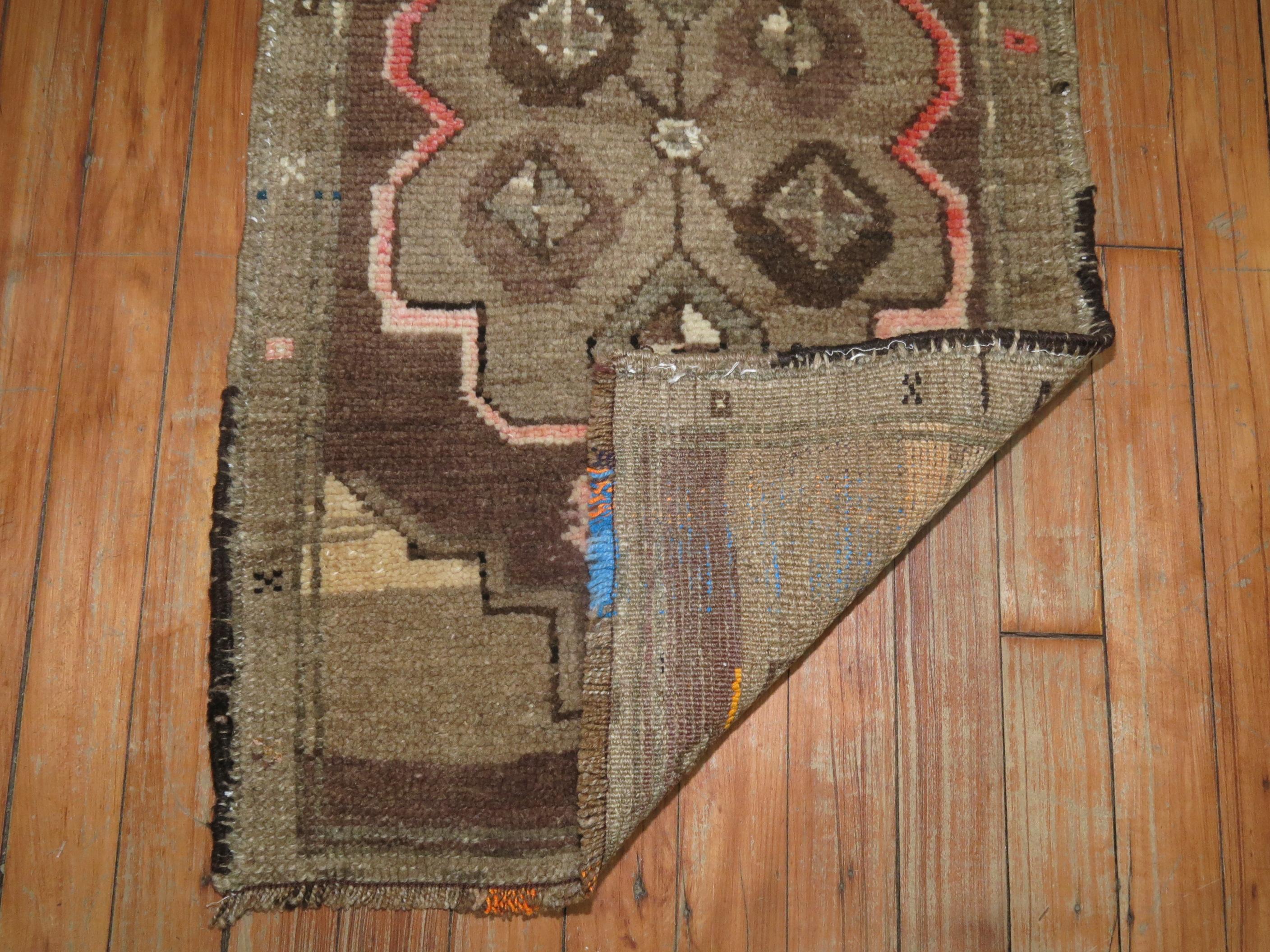 Anatolischer türkischer Teppich aus Anatolien (Volkskunst) im Angebot