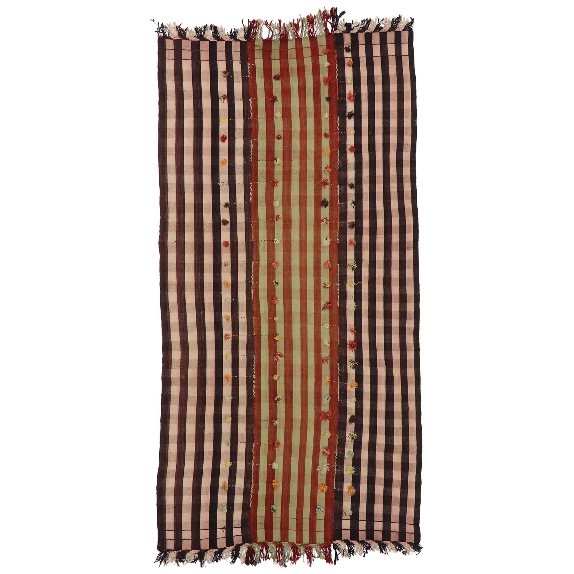 Tapis Kilim turc vintage Pompom d'Anatolie avec style chalet de campagne en vente