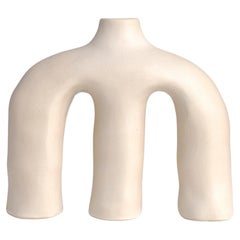 Anatomía Sutil Ceramic Sculptural Vase