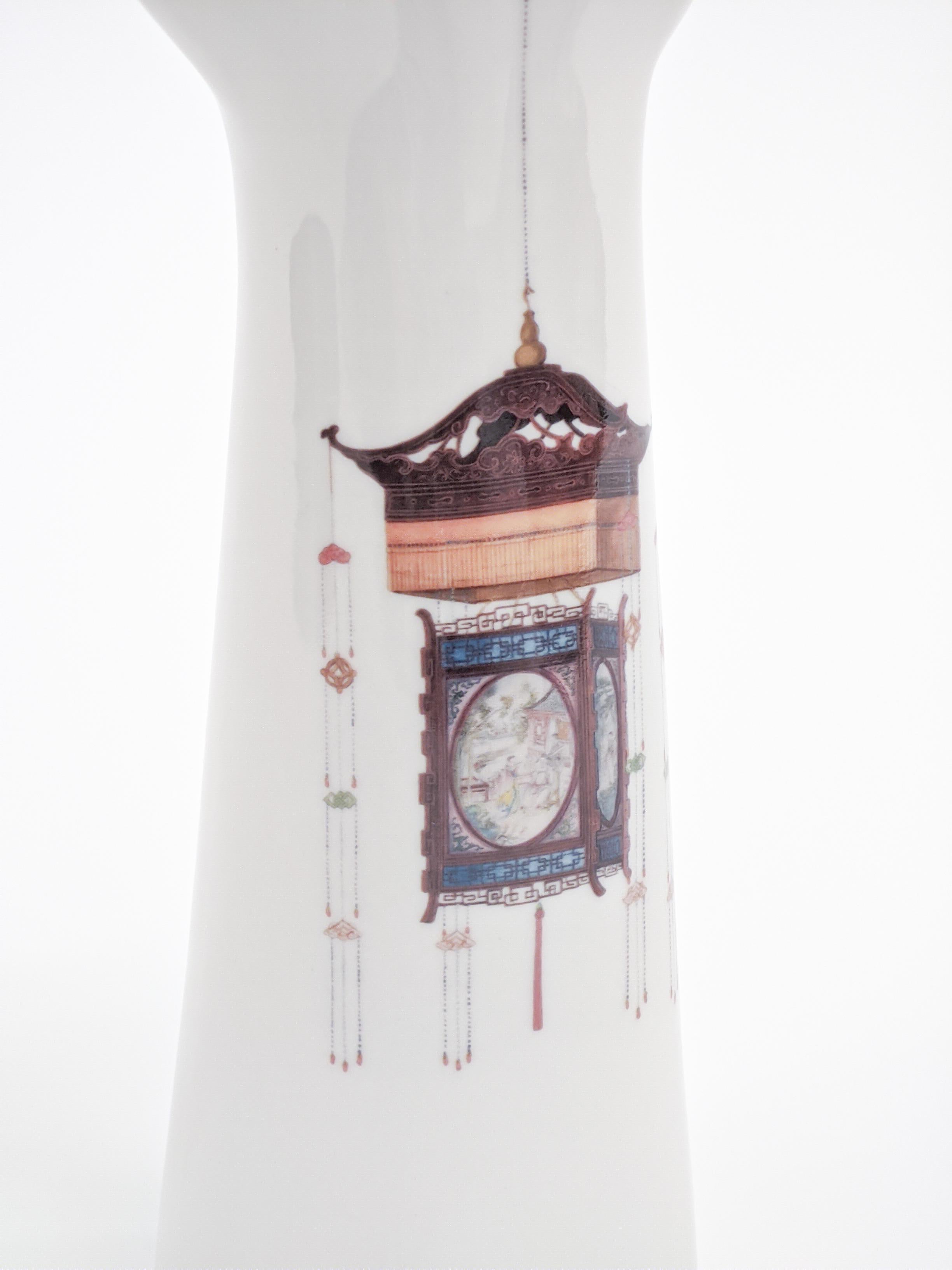 Anatomica, Porzellan von Hand mit chinesischer Laternendekoration von Vito Nesta (Geformt) im Angebot