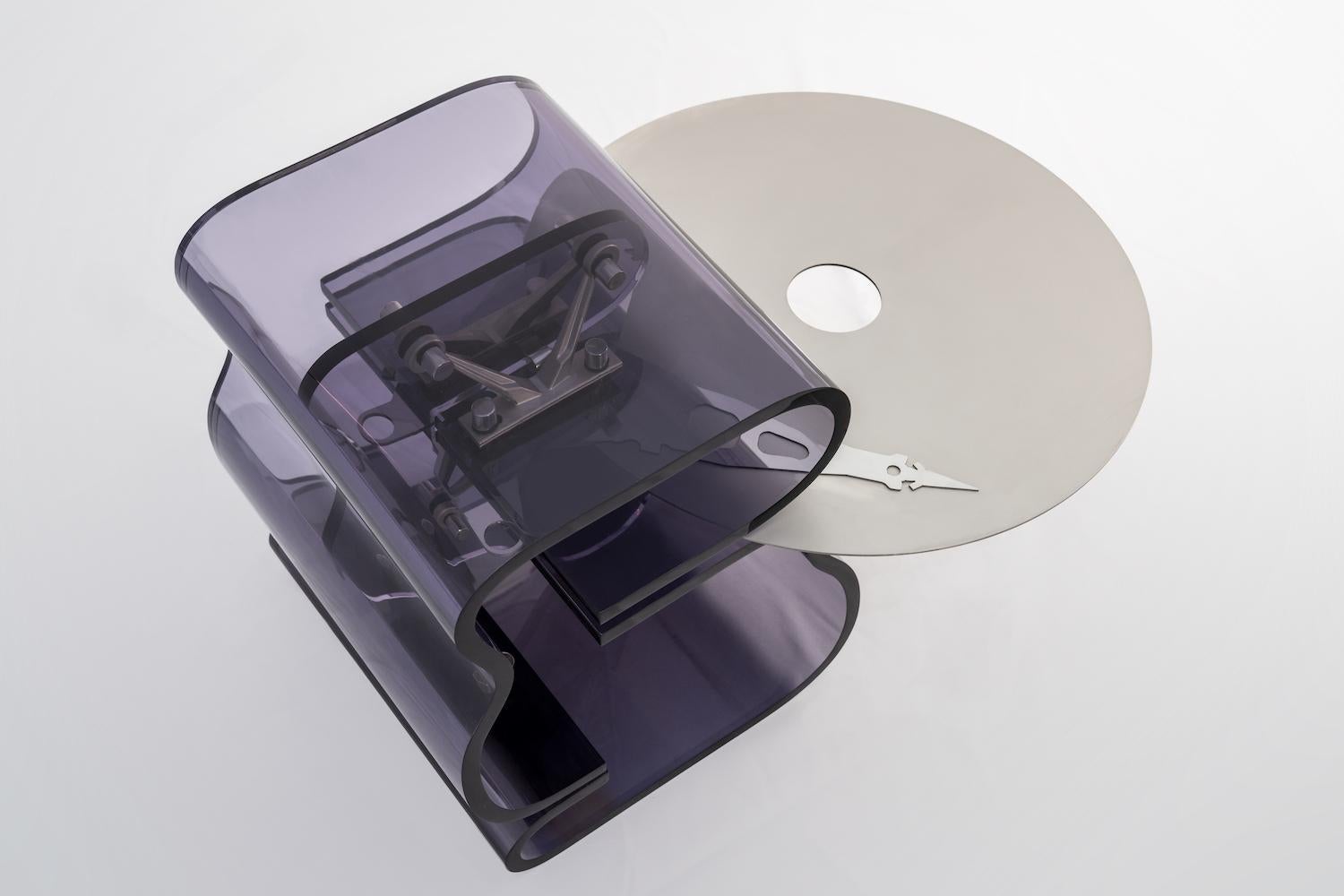 Anatomischer Hard Disk Drive-Stuhl von Cometabolism Studio (Asiatisch) im Angebot