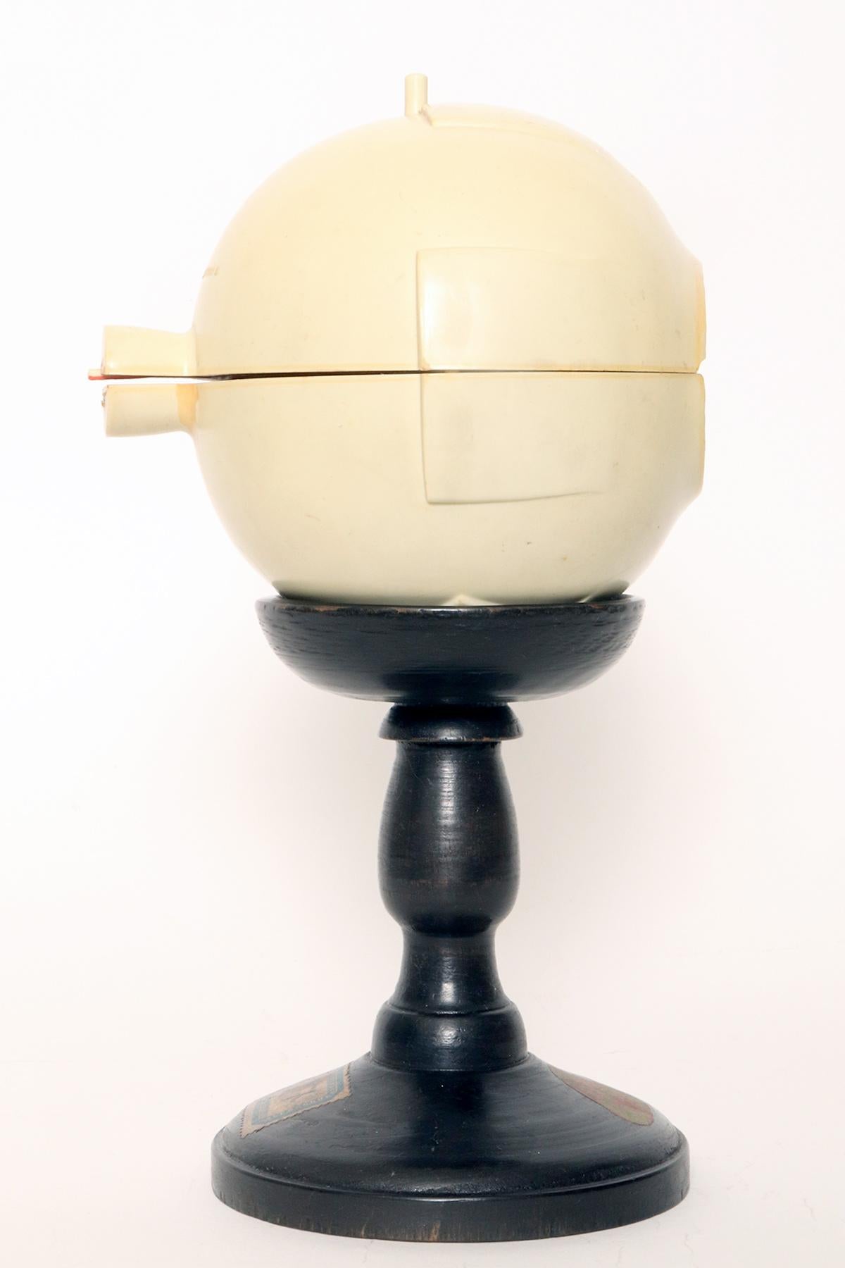 Modèle anatomique : un globe oculaire décomposable, SOMSO, Allemagne vers 1950.  Bon état - En vente à Milan, IT
