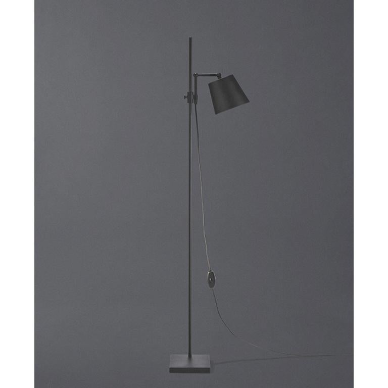 Alluminio Anatomy Design, 2010 Lampada da terra in acciaio nero per Karakter in vendita