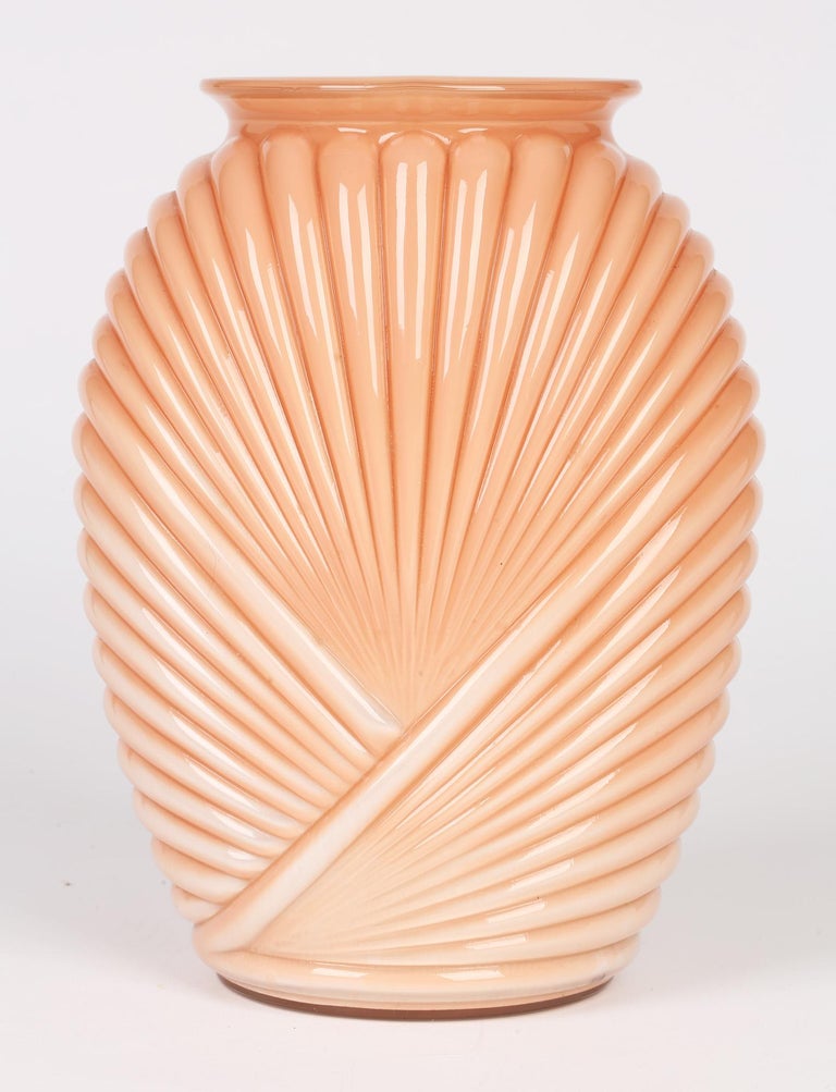 Anchor Hocking Art Deco Style Salmon Pink Molded Fan Pattern Glass Vase For Sale 7
