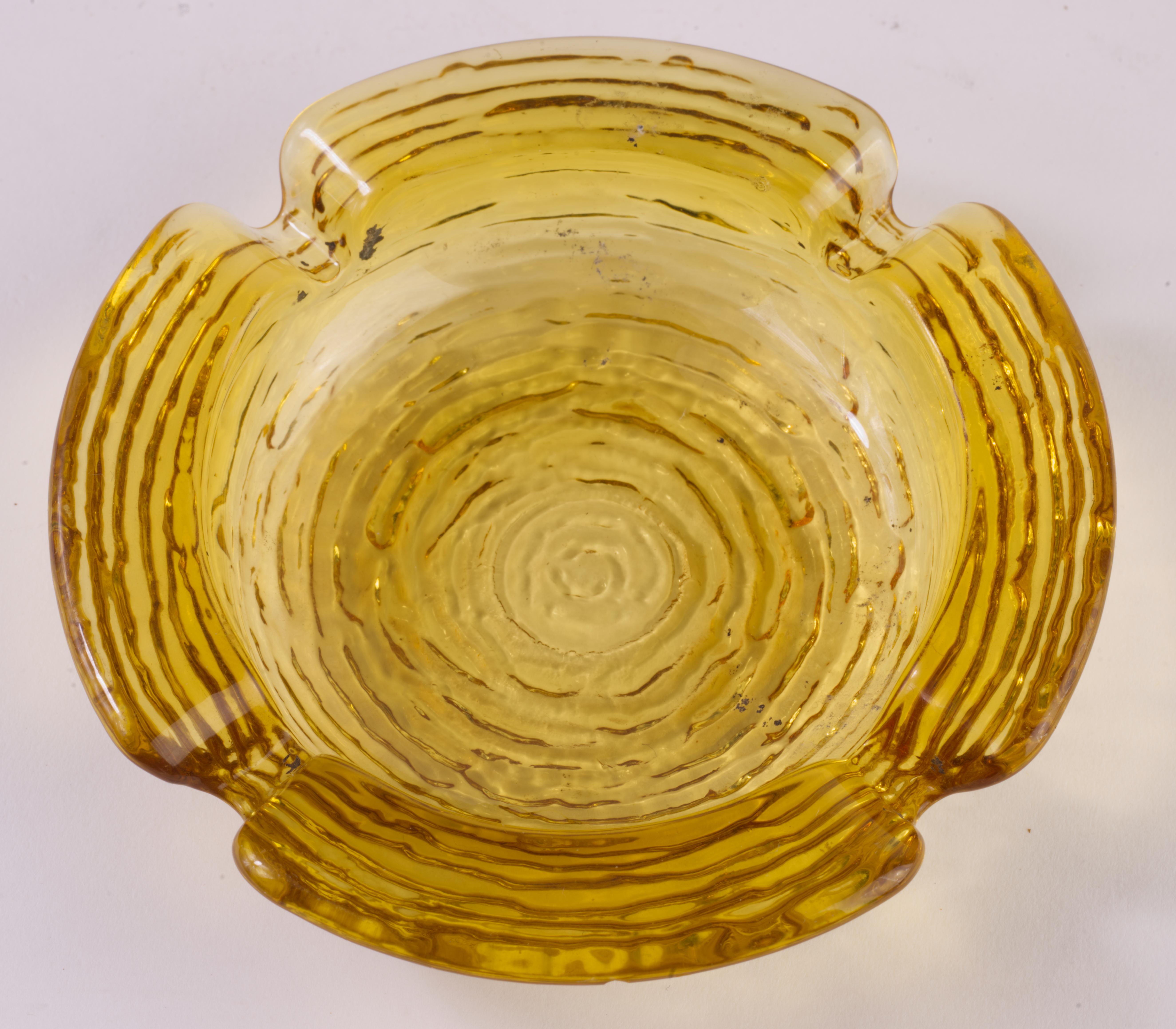 Mid-Century Modern Cendrier Anchor Hocking Soreno en verre ambré texturé moisson d'or en vente