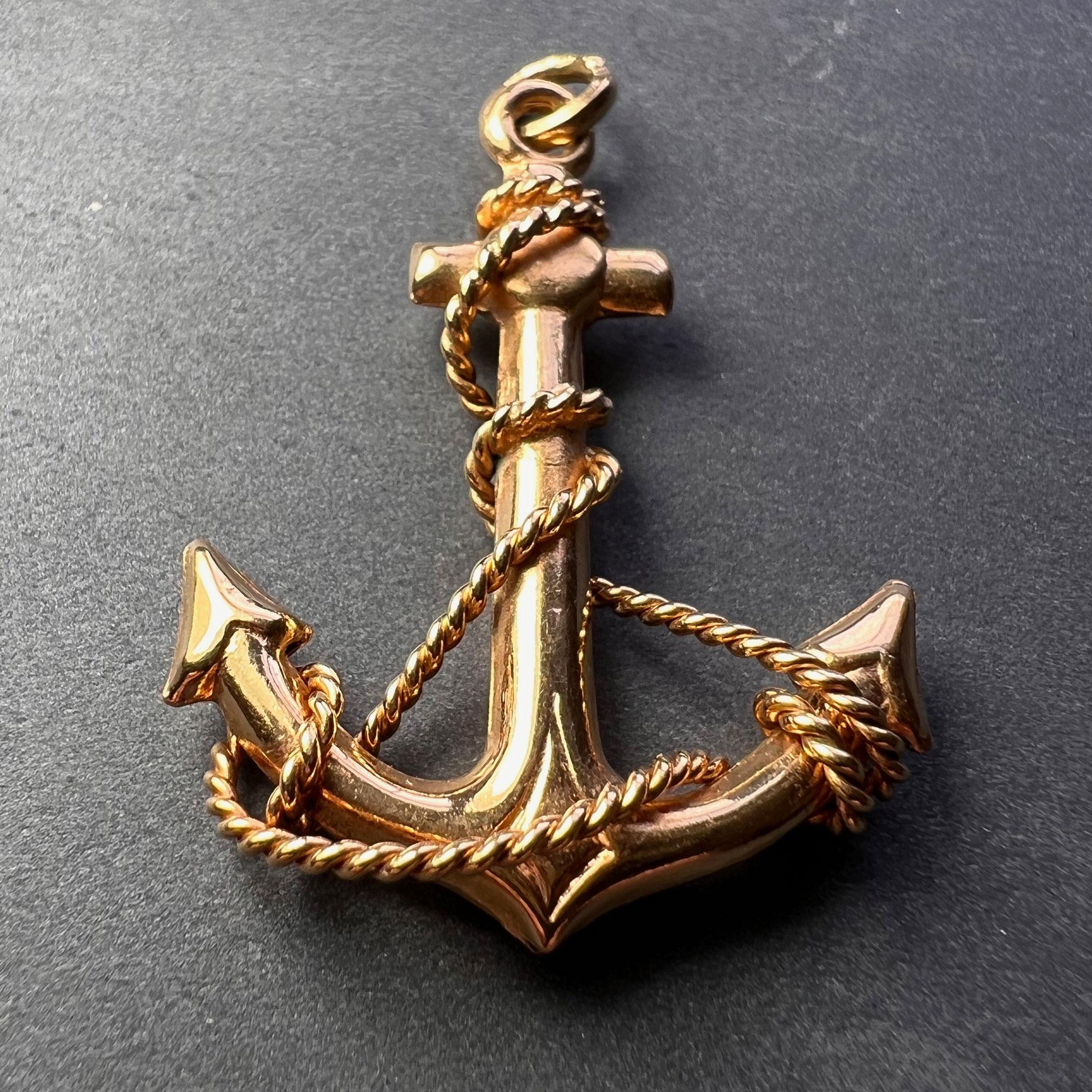 Anchor with Rope 14K Yellow Gold Pendant In Good Condition In London, GB
