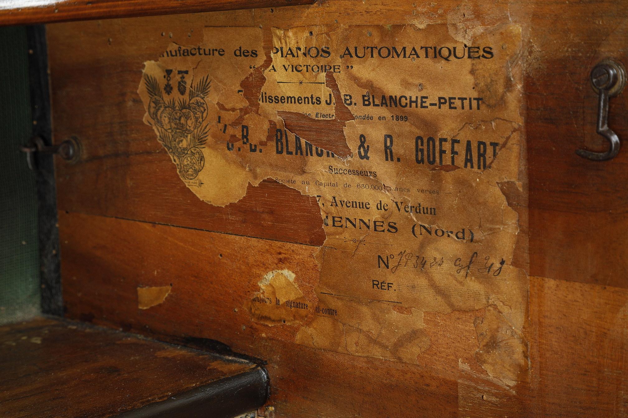 Wichtiges selbstgespieltes Klavier „La Victoire“ gestempelt Blanche-Petit & Goffart im Zustand „Gut“ im Angebot in Paris, FR