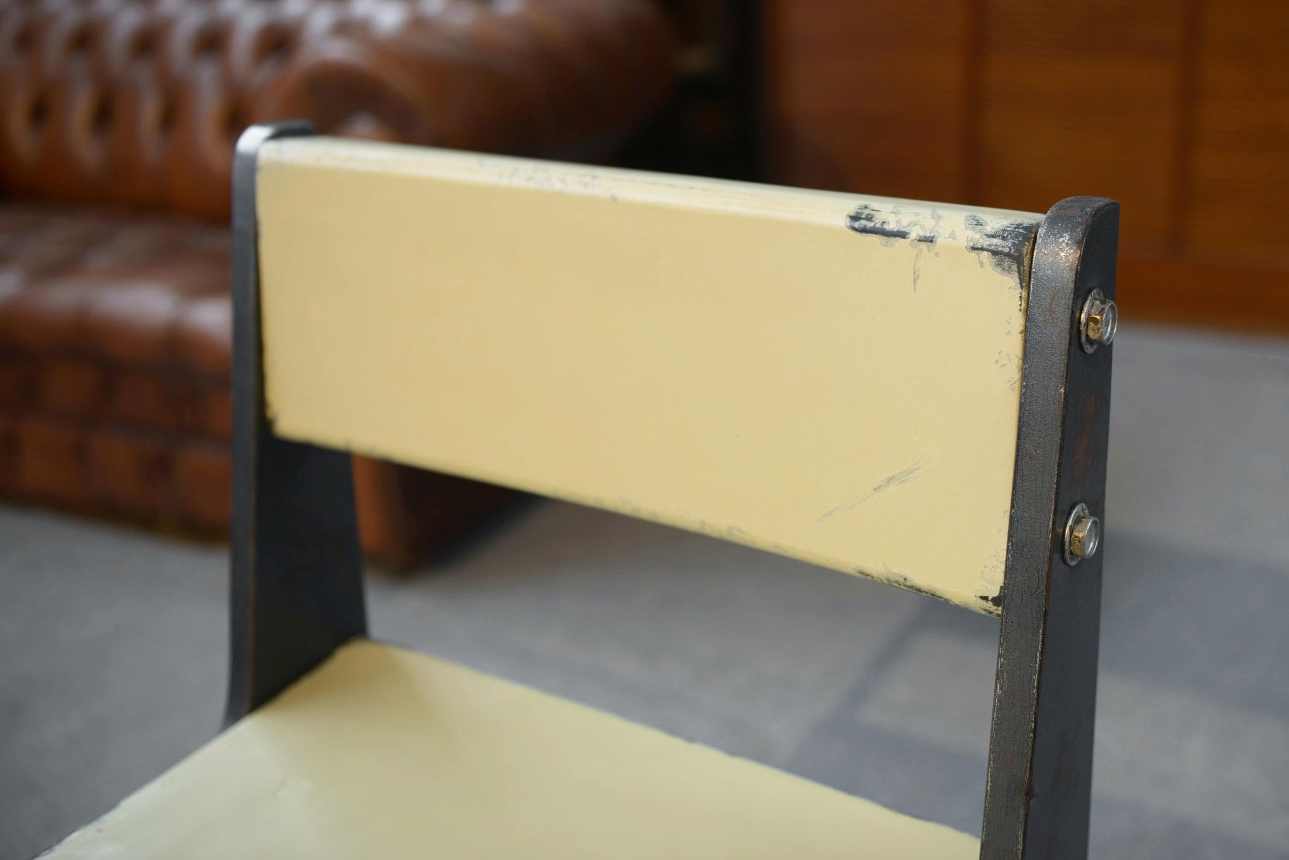 Ancienne chaise design moderniste minimaliste 1960's For Sale 3