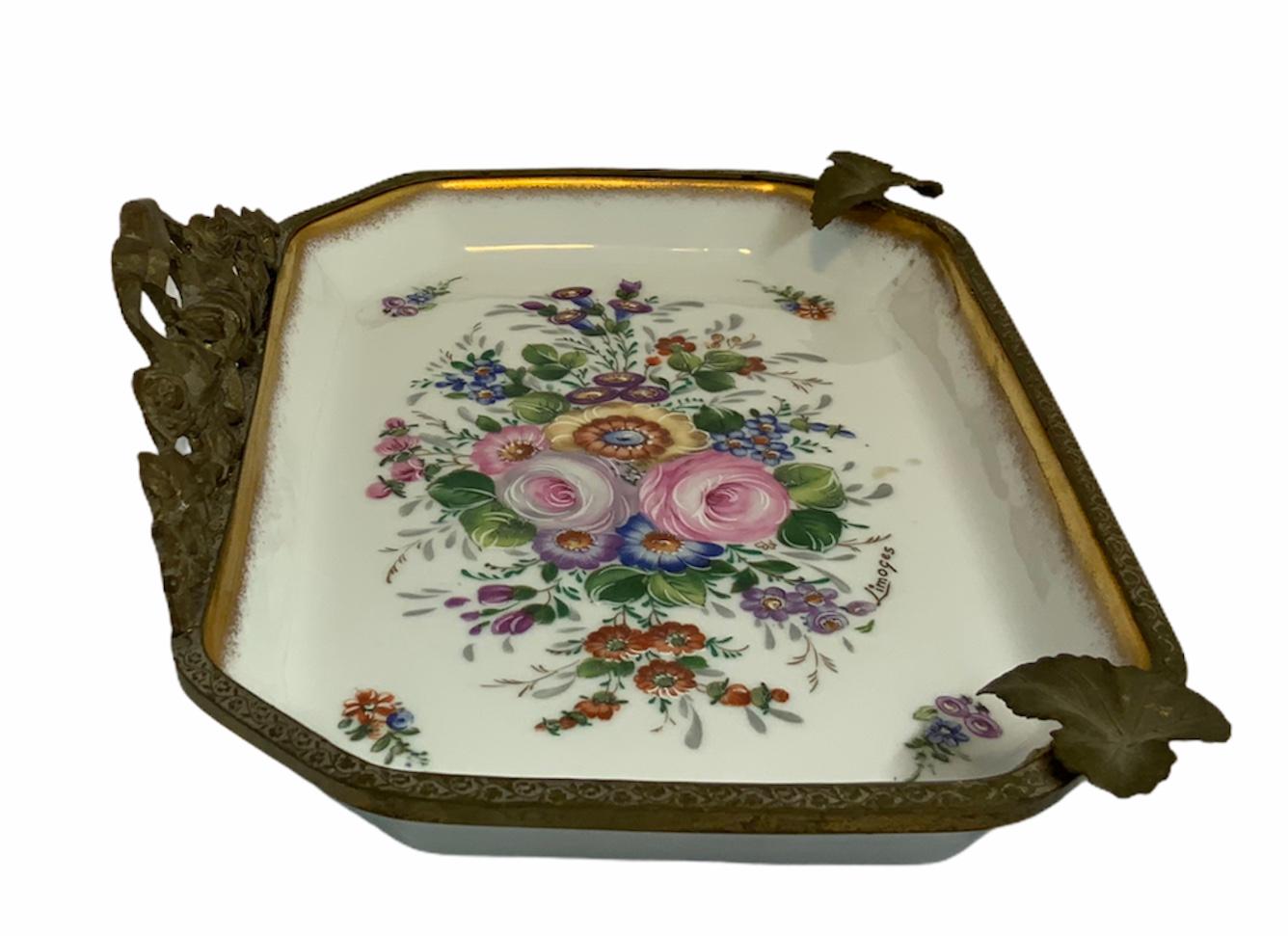 Ancienne Manufacture Royale et Imperiale de Porcelaines Bronze Porcelain Tray In Good Condition For Sale In Guaynabo, PR