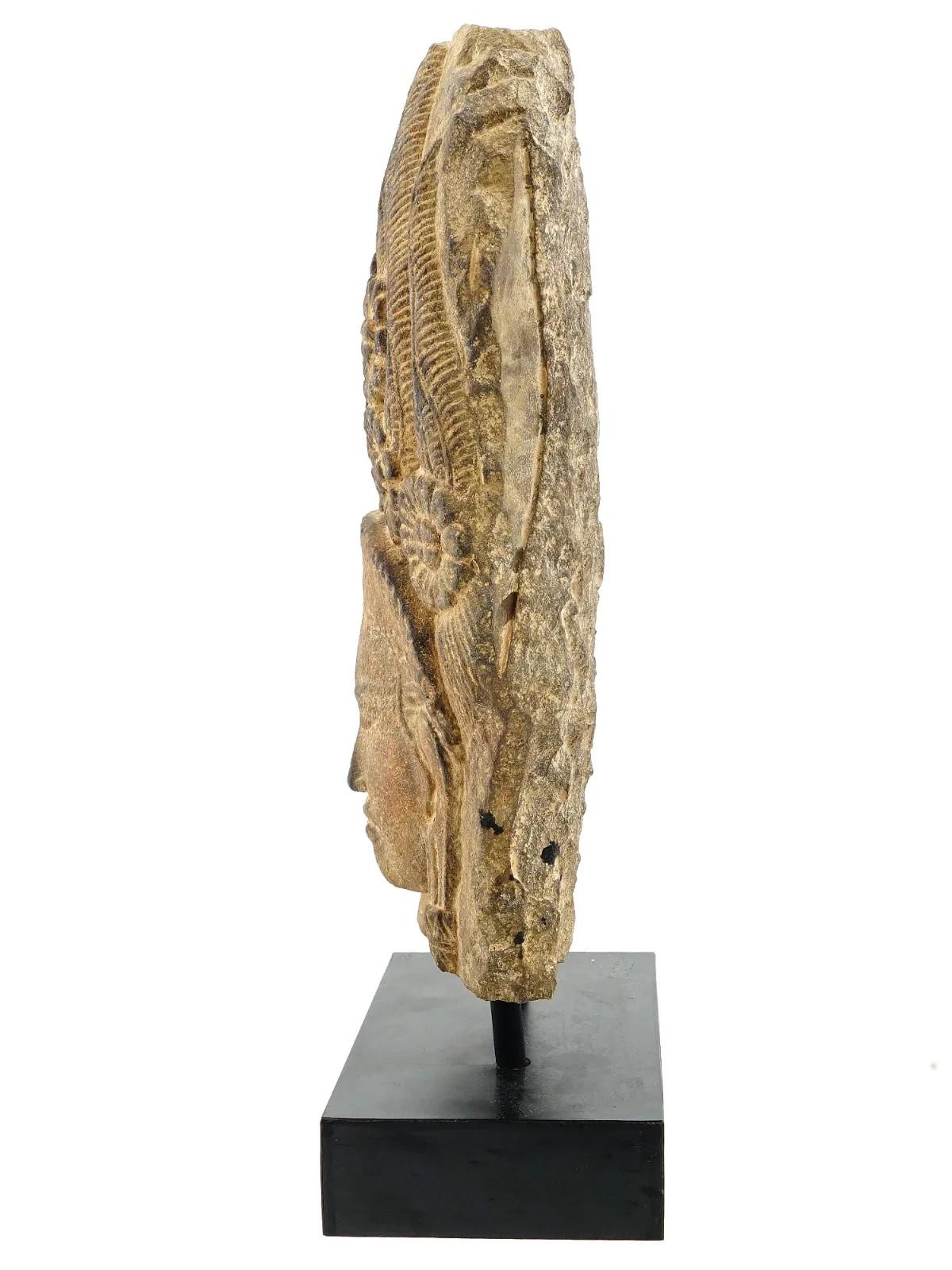 Cambogiano Antica testa di Apsara in pietra arenaria del XII secolo con C.C. in vendita