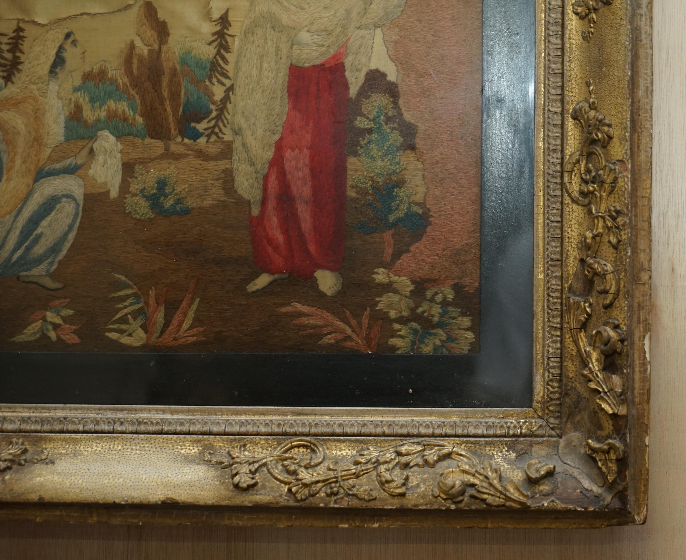 Danois Ancienne tapisserie en soie tissée à la main du 17e au 18e siècle, datant de 300 à 400 ans See One en vente