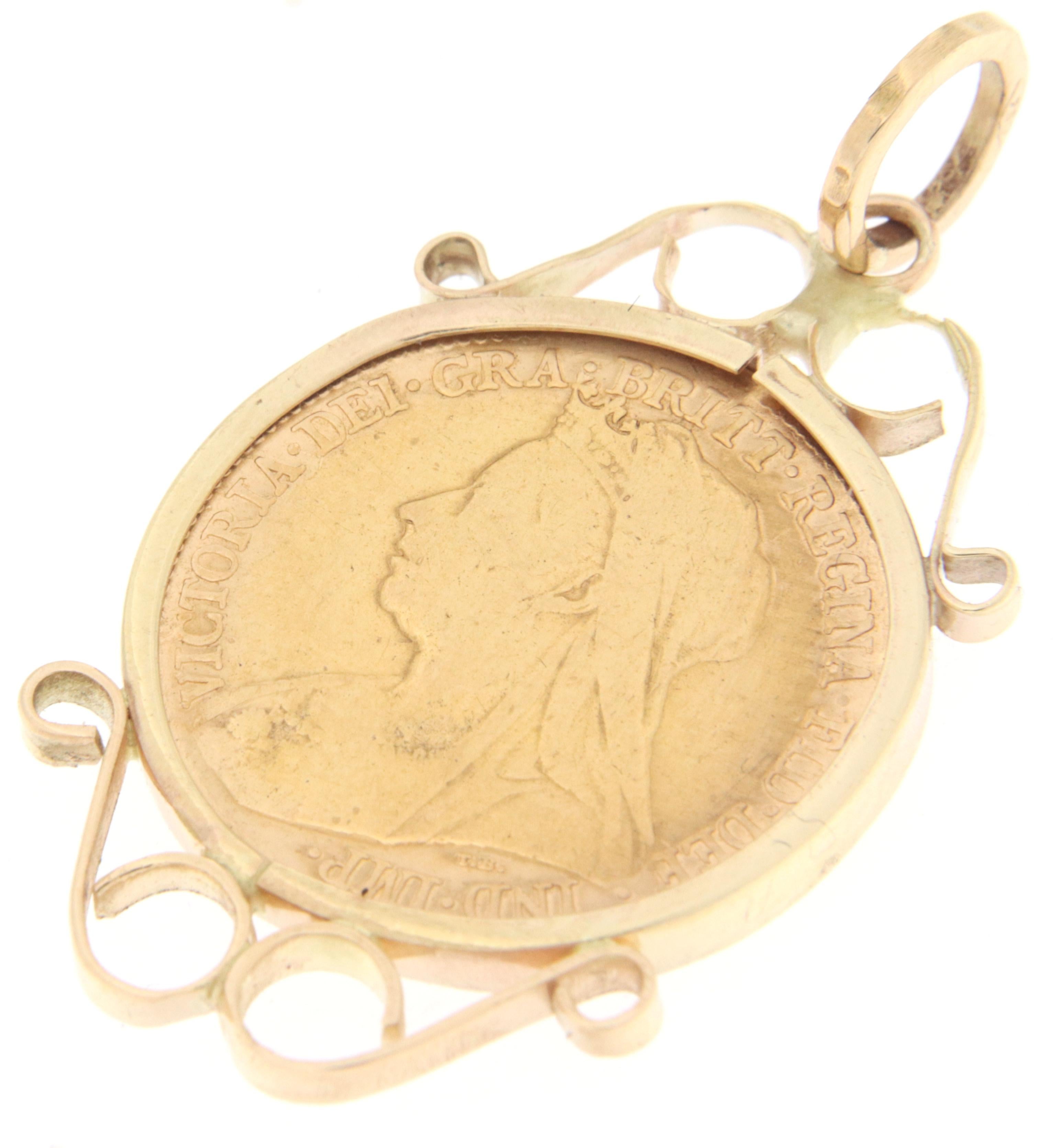 Fantastic ancient 18 karat yellow gold pendant mounted with antique british coin in 22 karat yellow gold
Coins are in 22 karat gold

Pendant total weight 5.30 grams
Chain is not included in the price