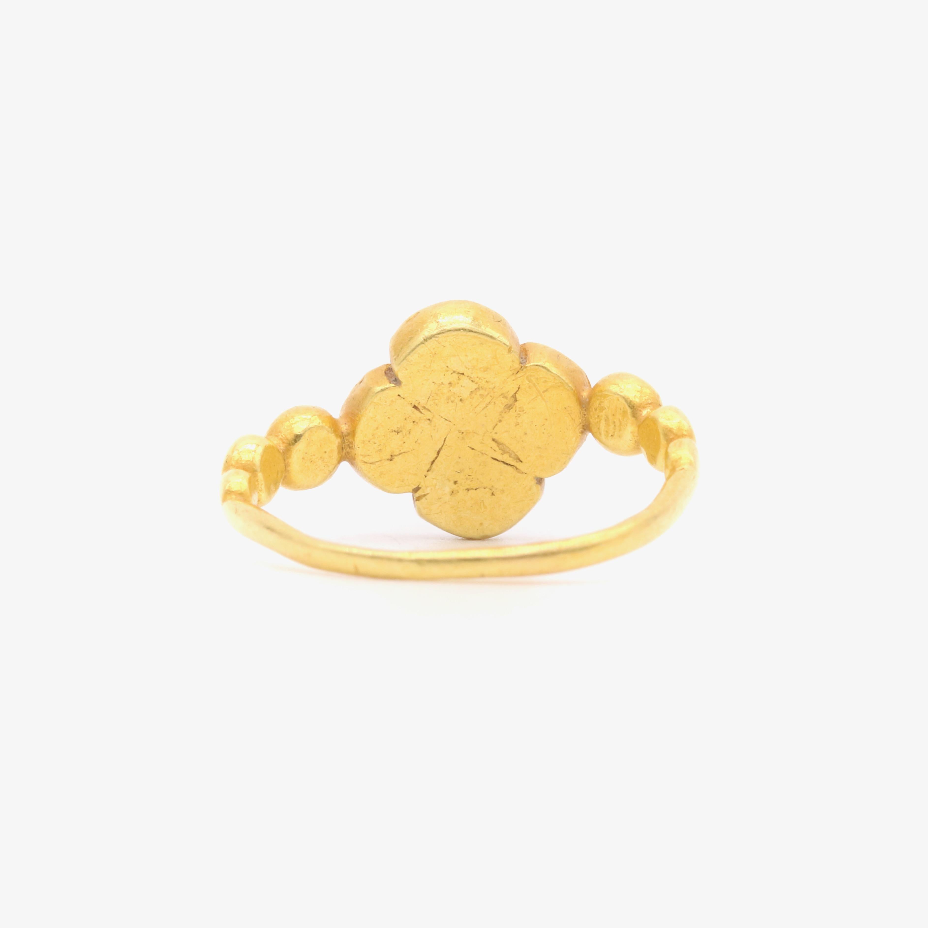 Ancient 9th or 10th Century 22K Yellow Gold Javanese Sri Ring For Sale 3