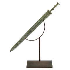 Antica spada / coltello / pugnale in bronzo cinese Zhou orientale con supporto
