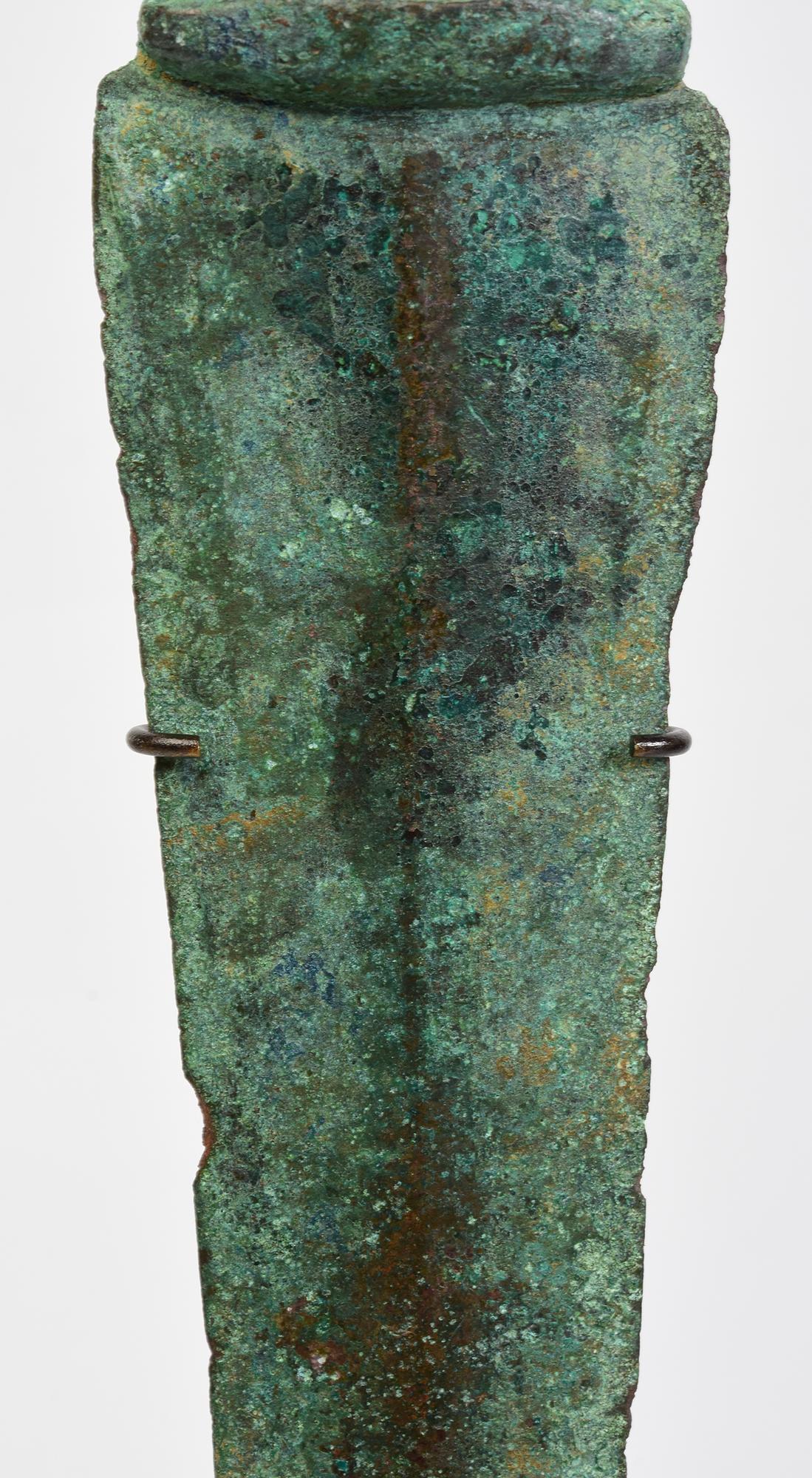 Antikes antikes Luristan-Bronze-Kurzarm / Messer / Frühes Eisenzeitalter Waffen aus Bronze (Metallarbeit) im Angebot