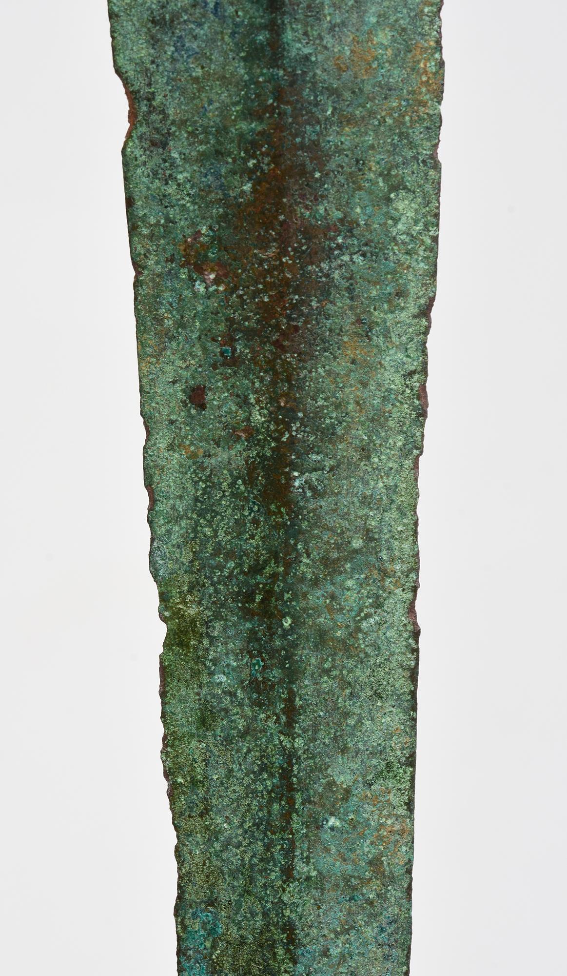 Ancient Antique Luristan Bronze Short Sword / Knife / Early Iron Age Weapon In Good Condition For Sale In Sampantawong, TH