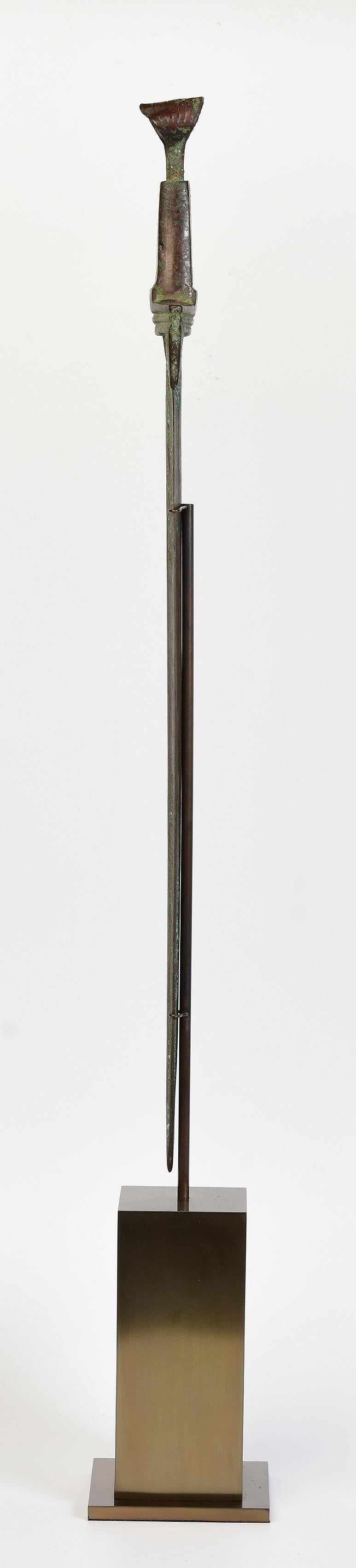 XVIIIe siècle et antérieur Ancien épée / couteau / dague en bronze Luristan ancien tissage de l'ère du fer en vente