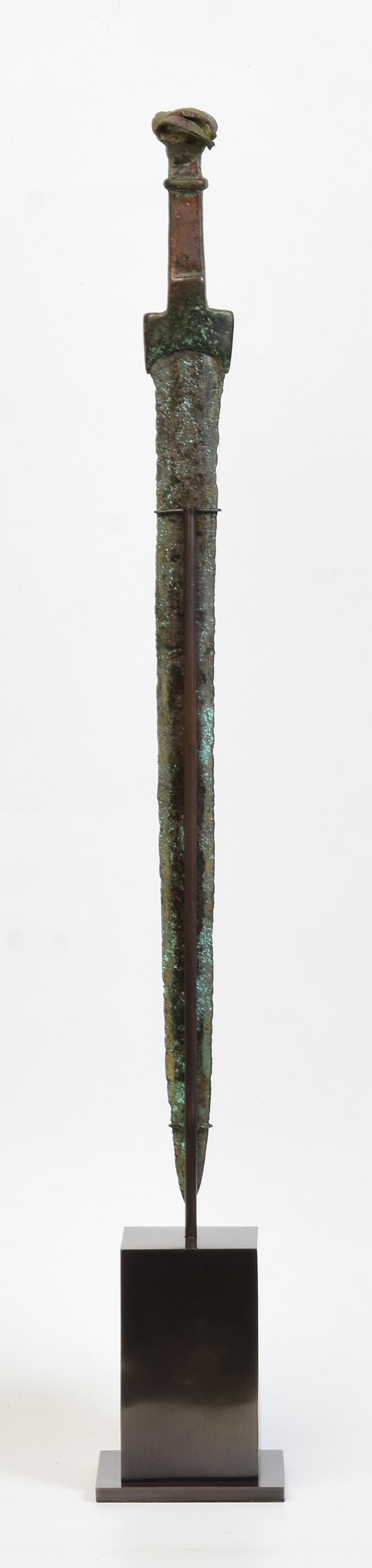 Fino al XVIII secolo Antica spada / coltello / pugnale in bronzo del Luristan / Arma della prima età del ferro