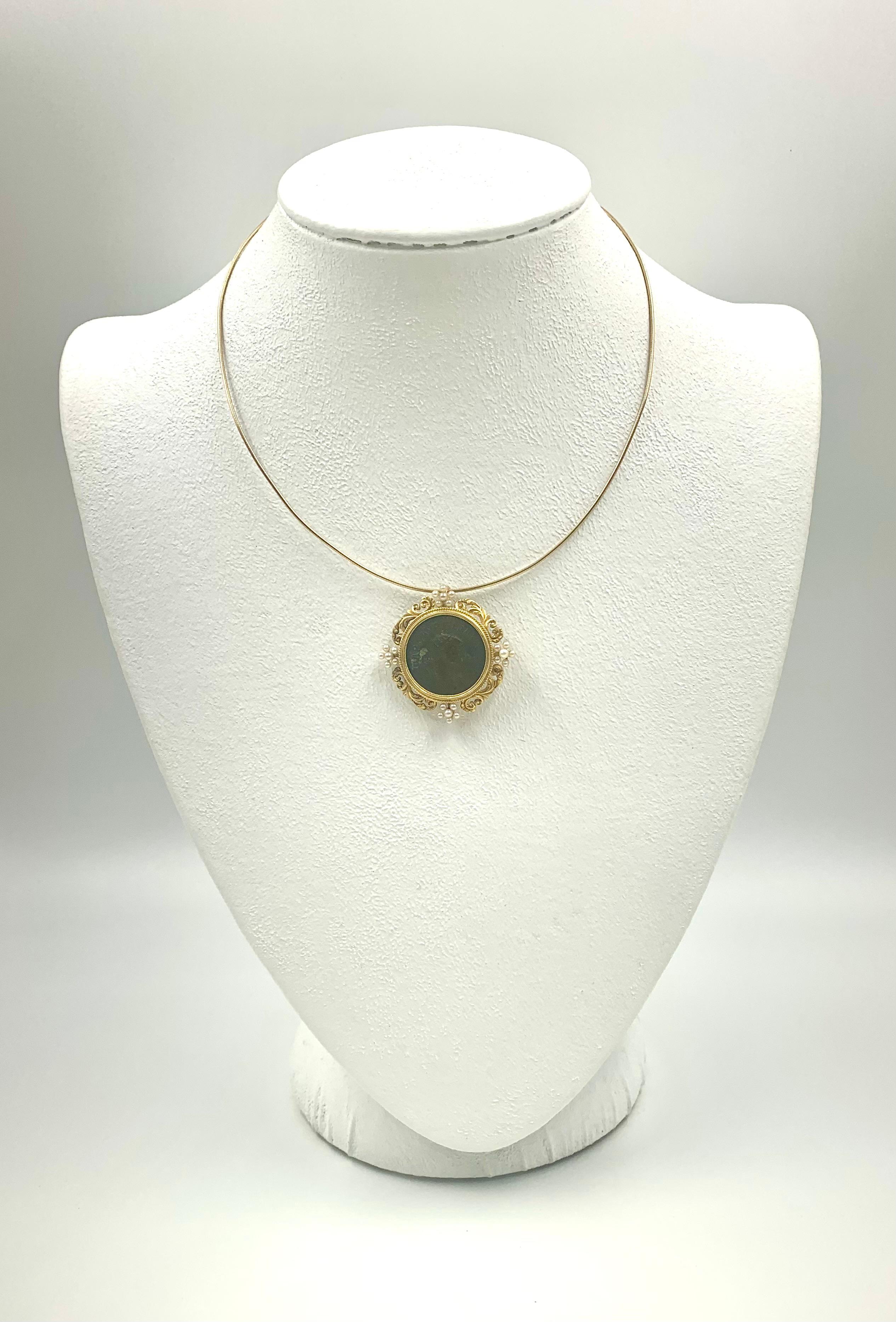 Ancient Aurelian Roman Coin Antique Renaissance Revival 14K Yellow Gold Pendant For Sale 5