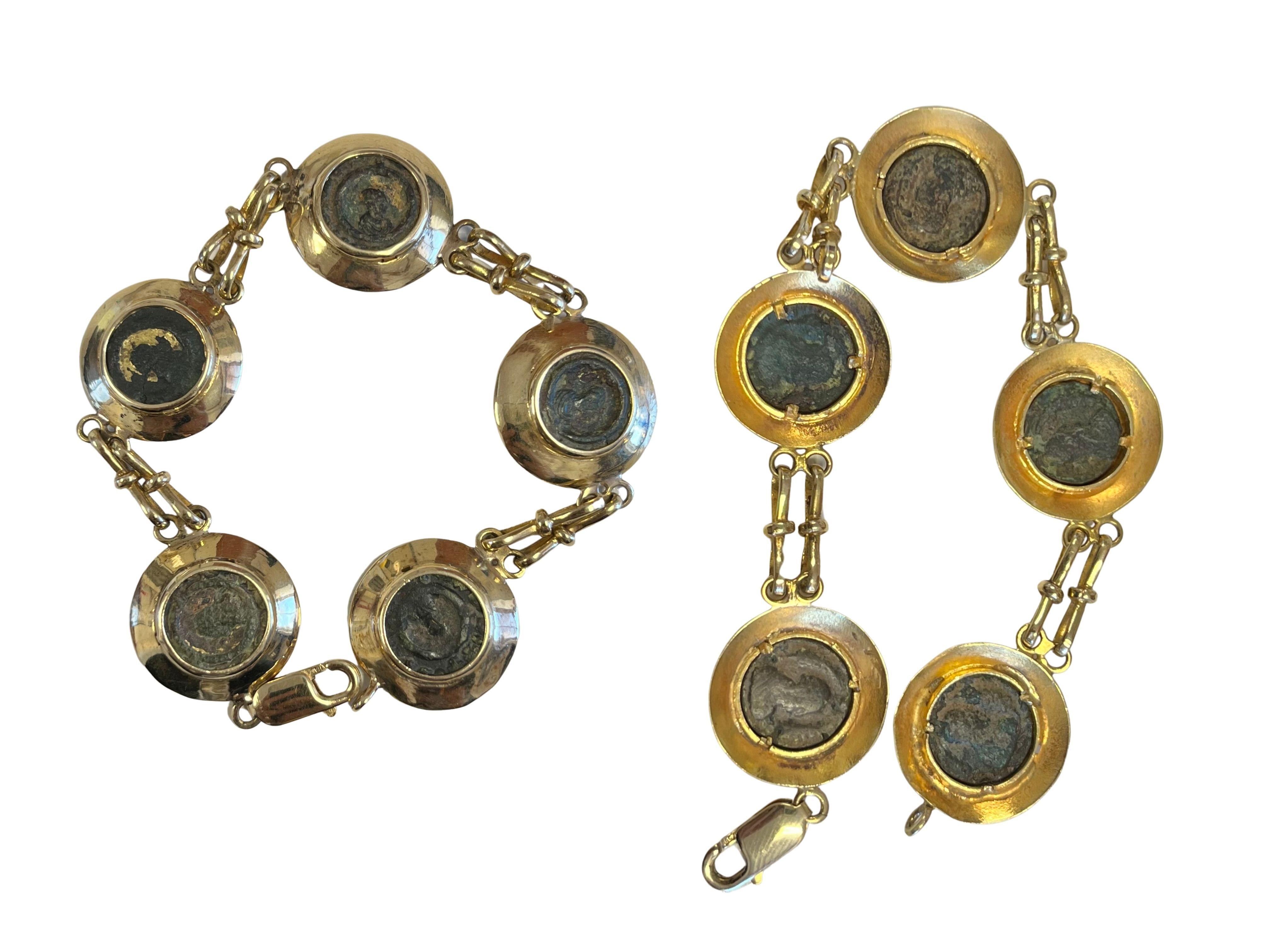 Collier et bracelet ancienne pièce de monnaie dorée Axum en or jaune 18 carats État moyen - En vente à Miami, FL