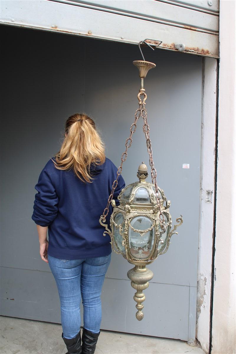 Ancienne lanterne de style baroque en fusion de bronze avec petits anges en verre incurvé  en vente 13