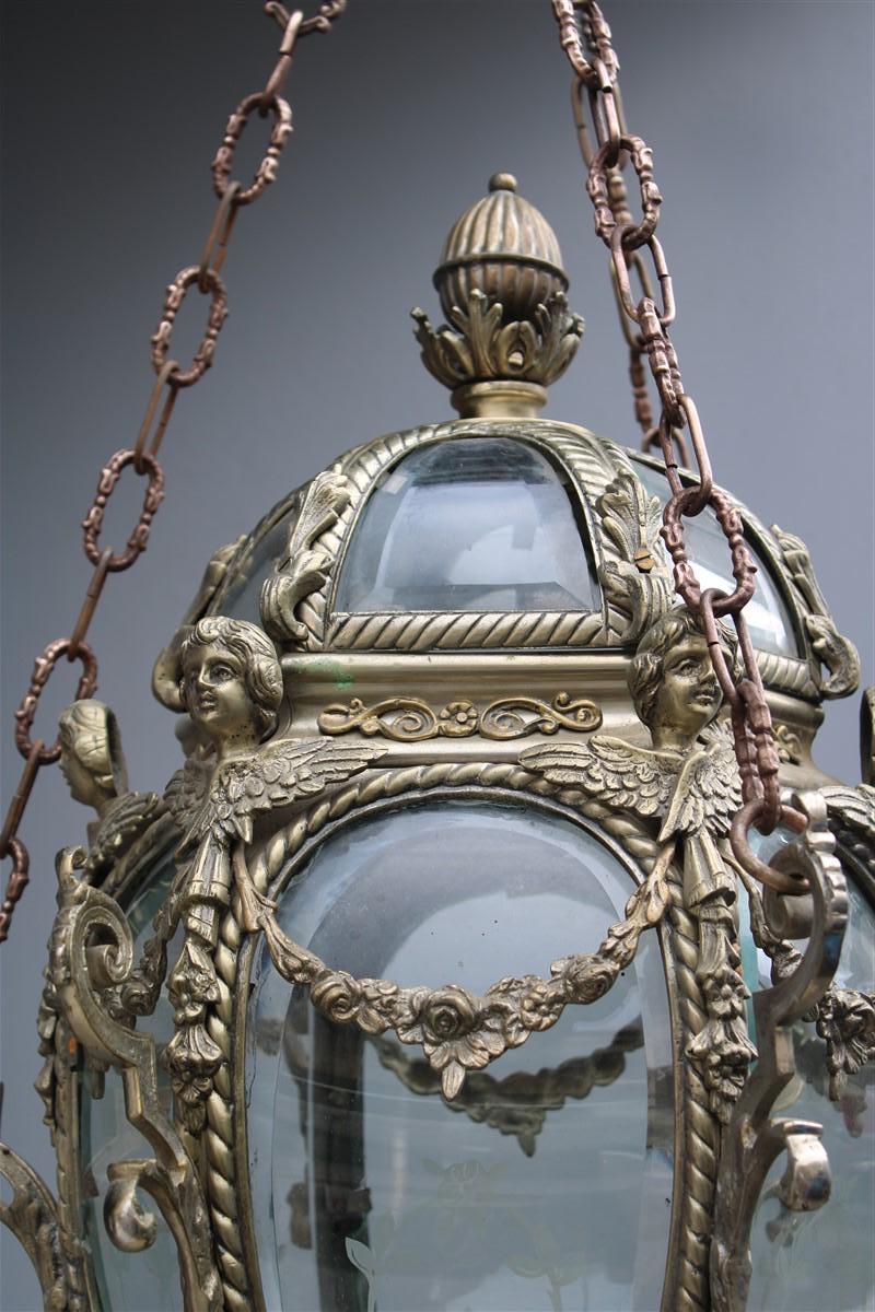 Ancienne lanterne de style baroque en fusion de bronze avec petits anges en verre incurvé  en vente 1