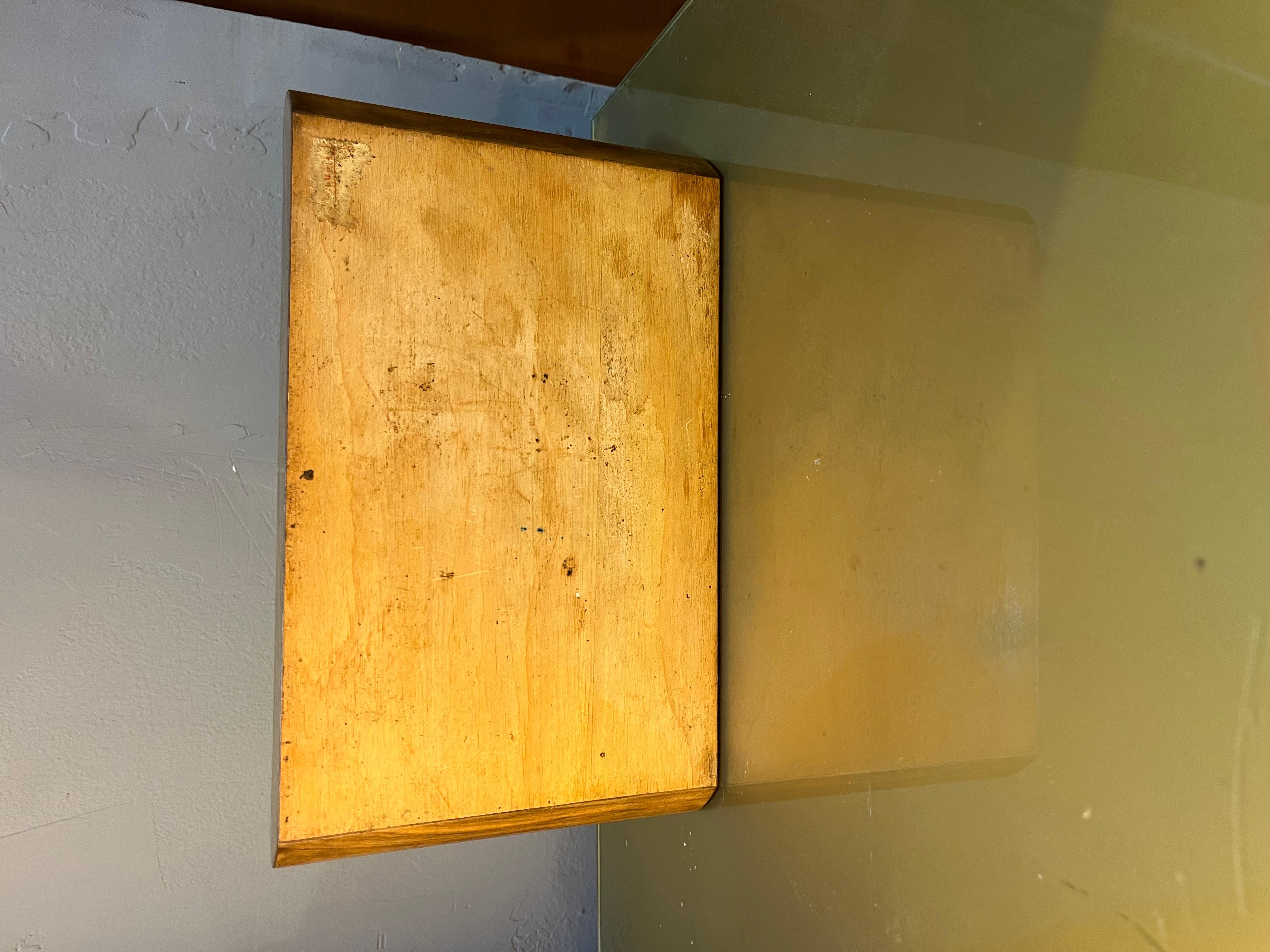 Bois Boîte ancienne avec scène populaire en bois incrusté en vente