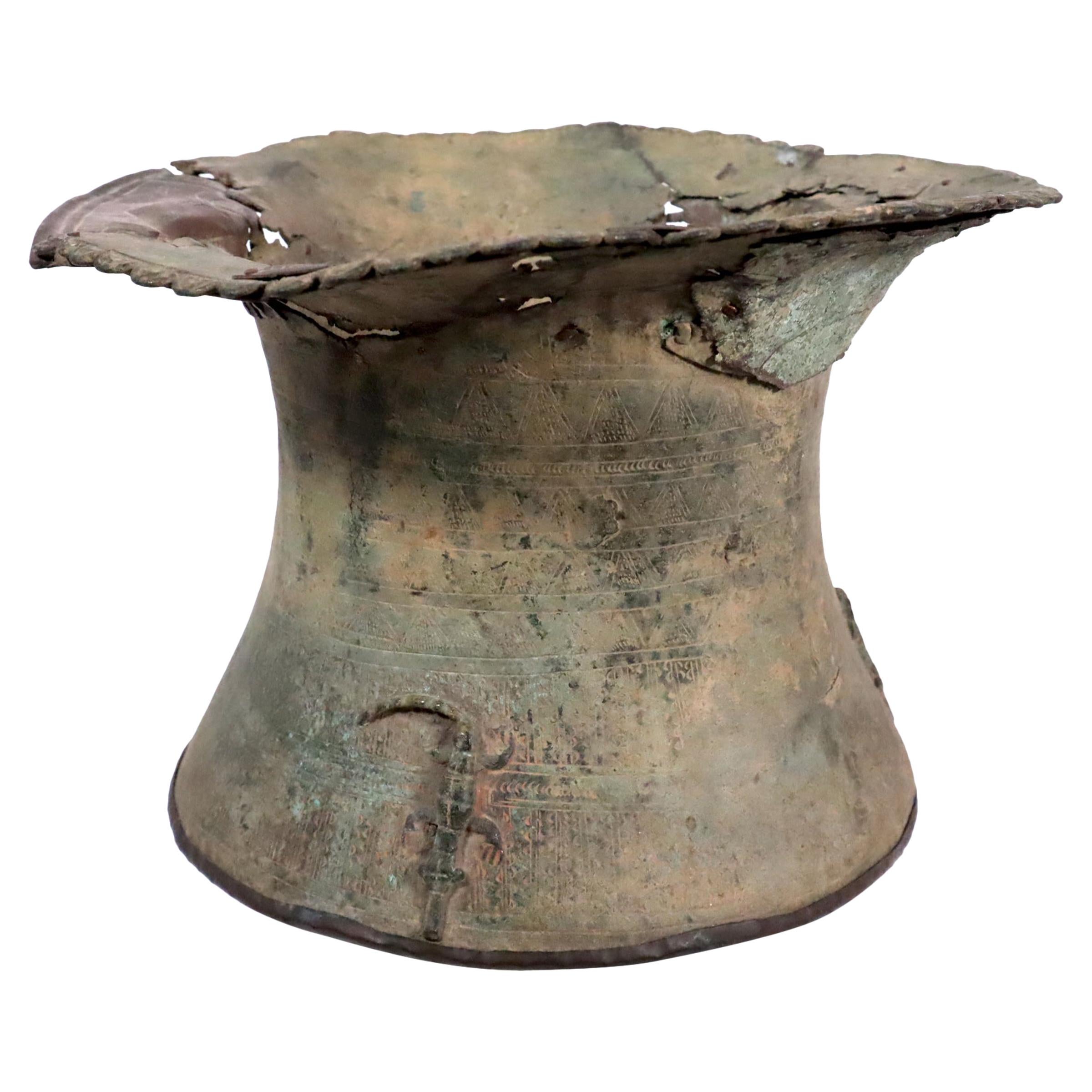 Ancient Bronze Akan Treasure Vessel Ashanti Ghana with Asian Wabi Sabi Aesthetic For Sale