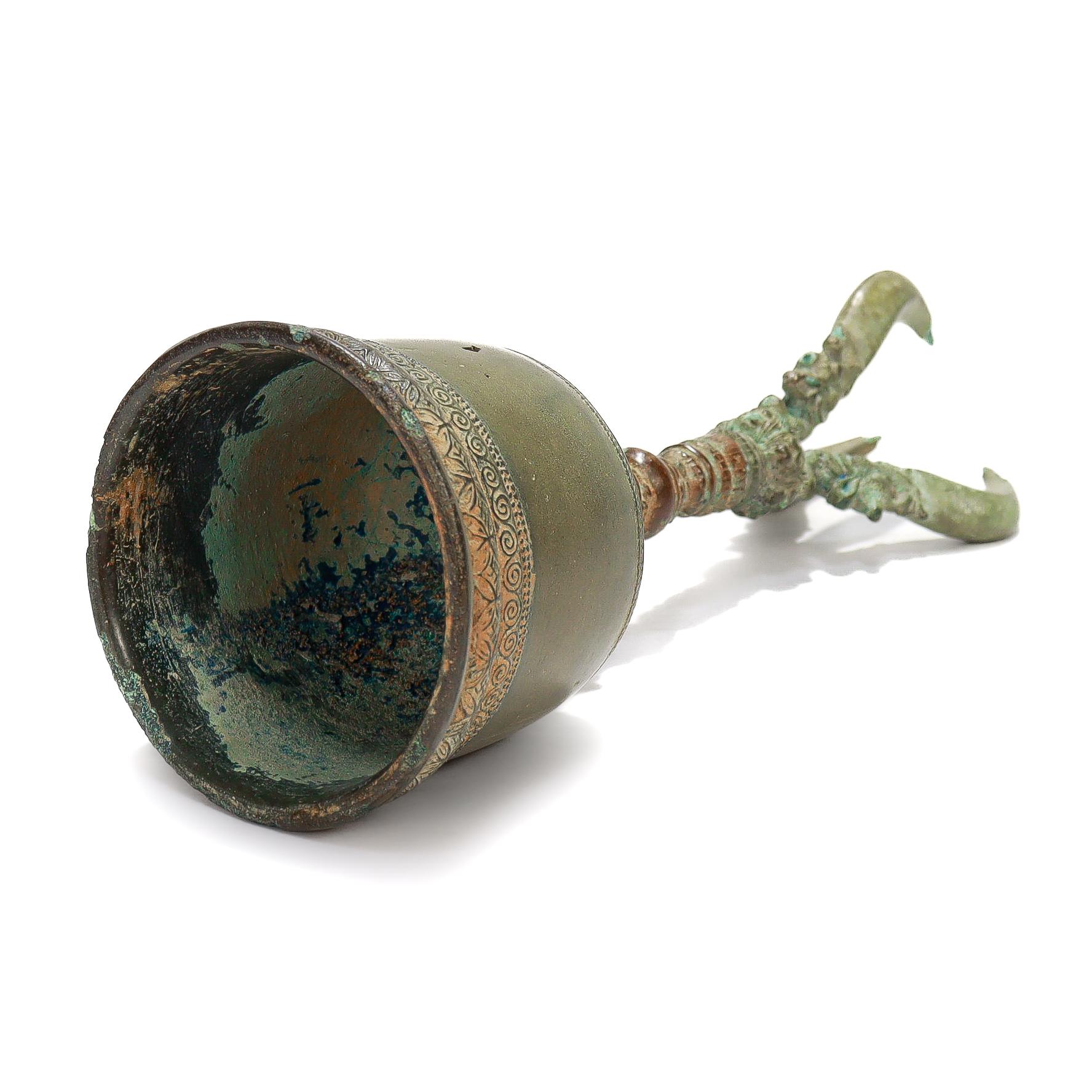 Ancient Bronze Buddhist Ghanta Hand Bell with Vajra / Dorje Handle For Sale 5