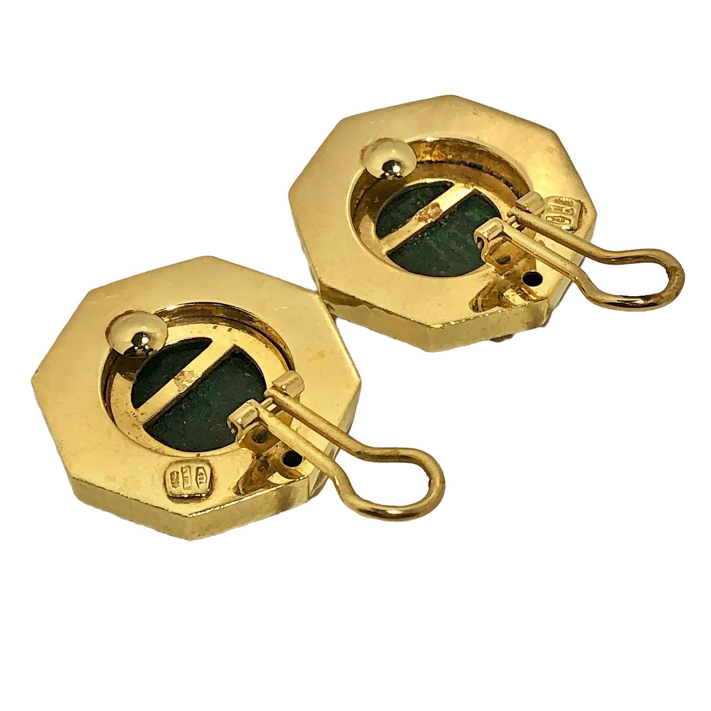 Pendientes Italianos de Bronce Antiguo y Acabado Martillado de Oro de 18K en Bueno Estado en Palm Beach, FL