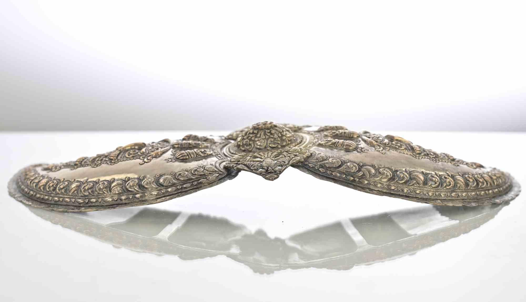 Ancienne boucle de ceinture en argent bulgare en métal, sculptée à la main et réalisée au 19e siècle.

Excellent état.

