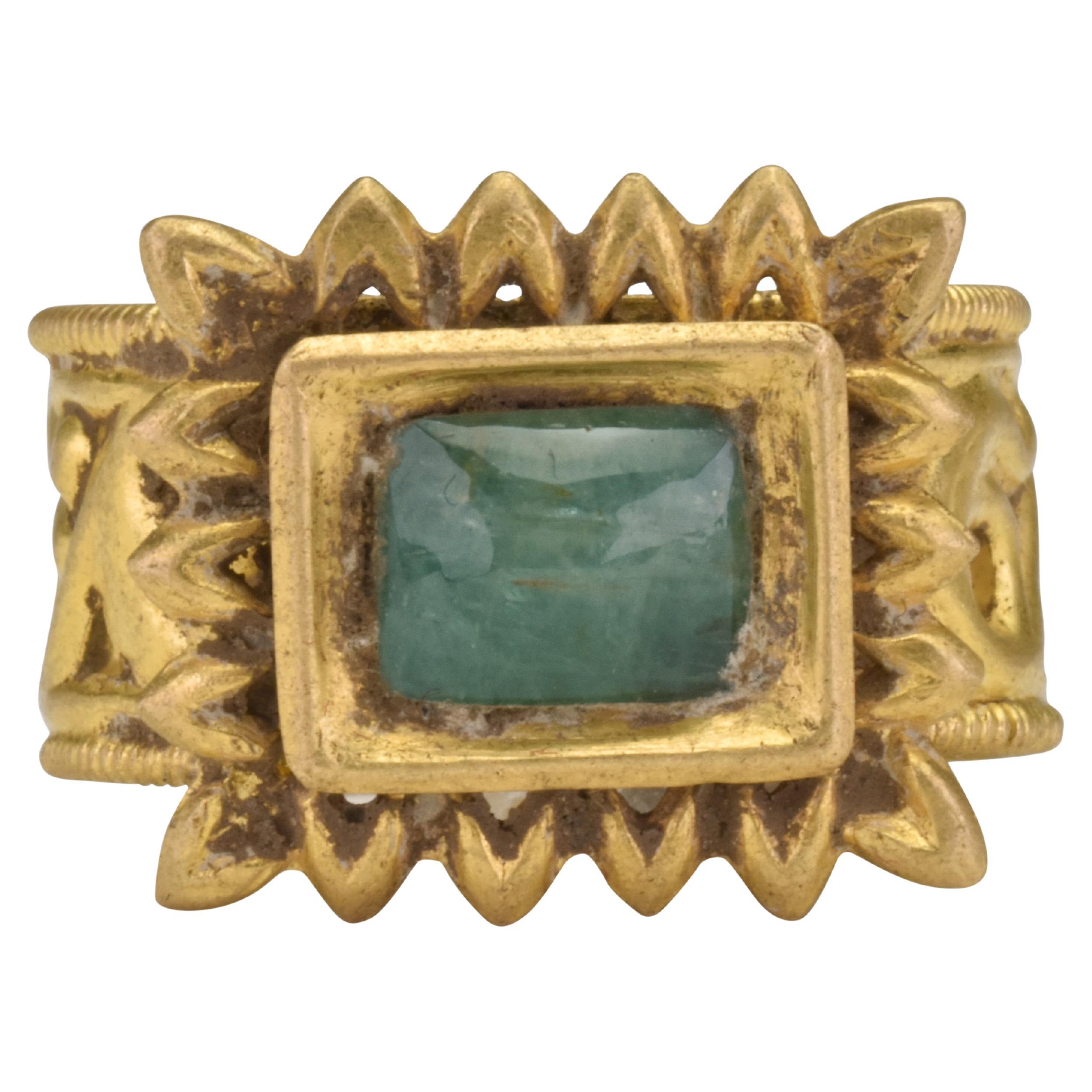 Ancient Byzantine Gold Ring with Emerald