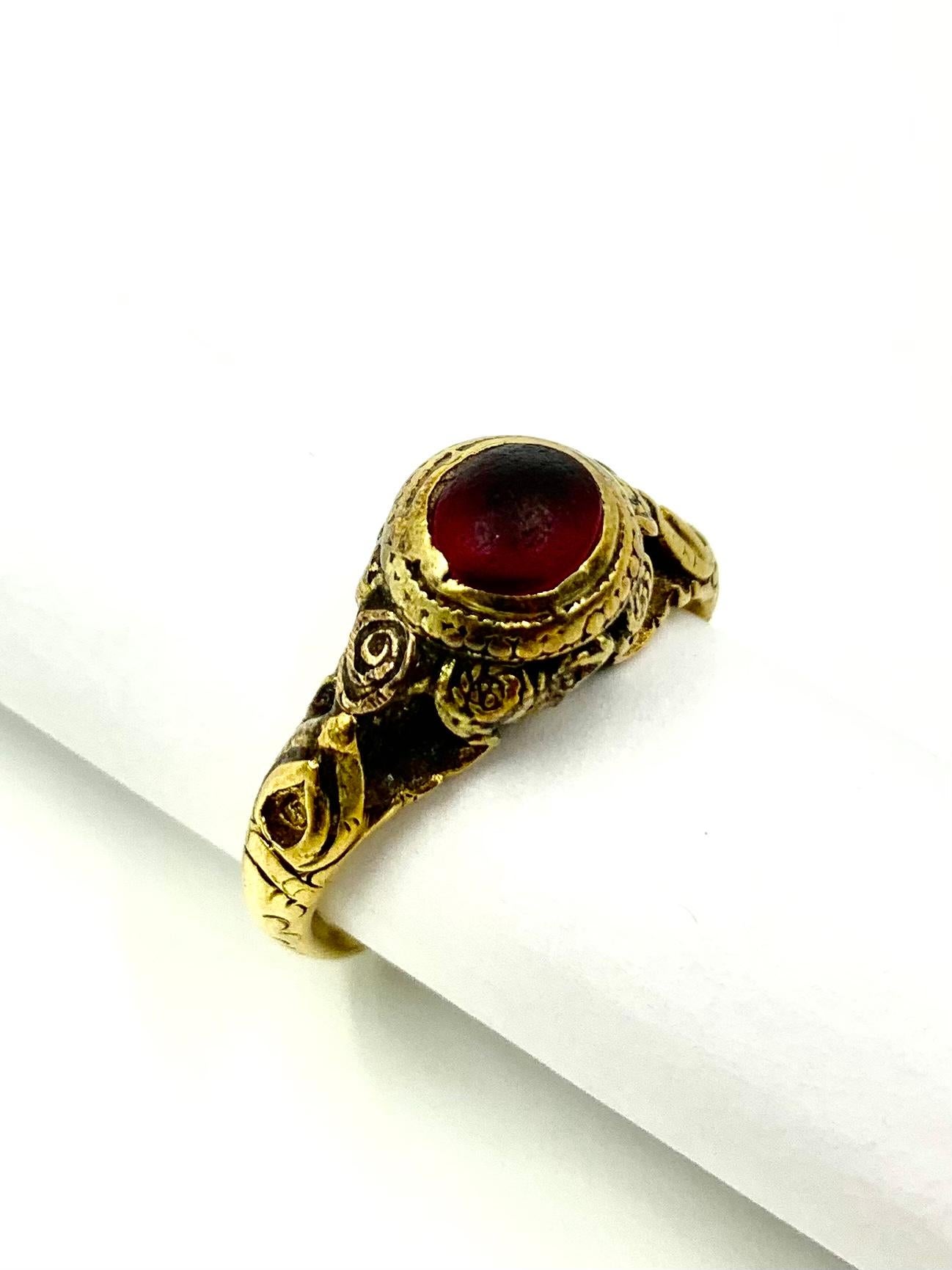 Ancient Byzantine High Carat Gold Cabochon Garnet Amulet Ring with Hidden Cross For Sale 9