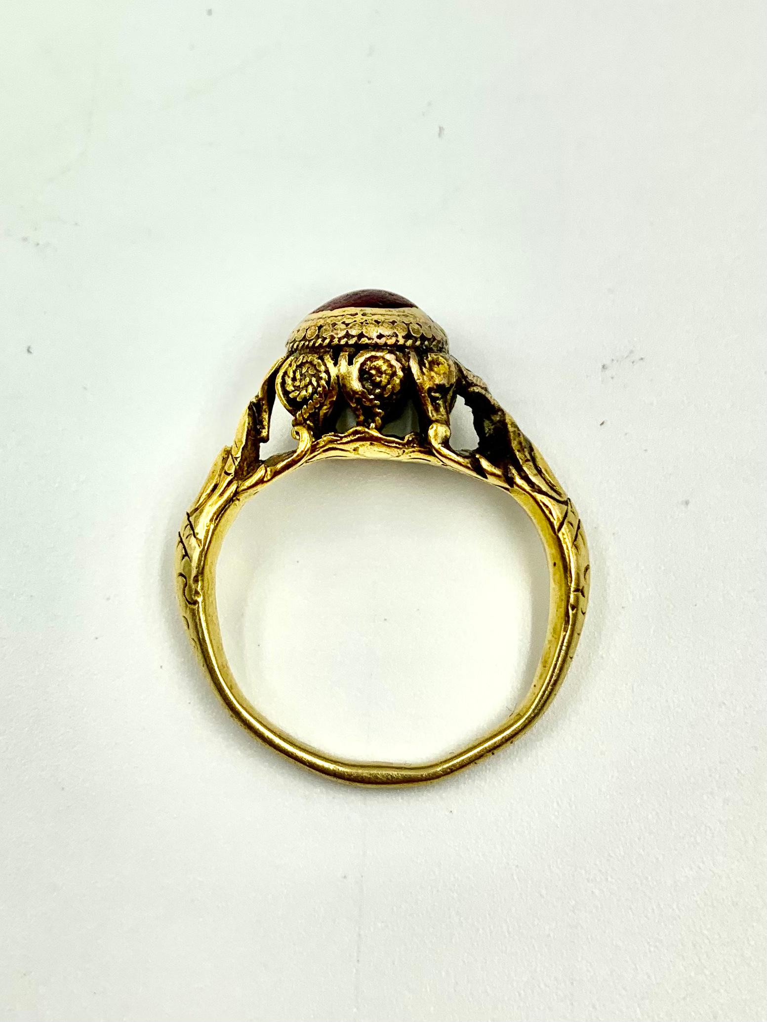 Ancient Byzantine High Carat Gold Cabochon Garnet Amulet Ring with Hidden Cross For Sale 1
