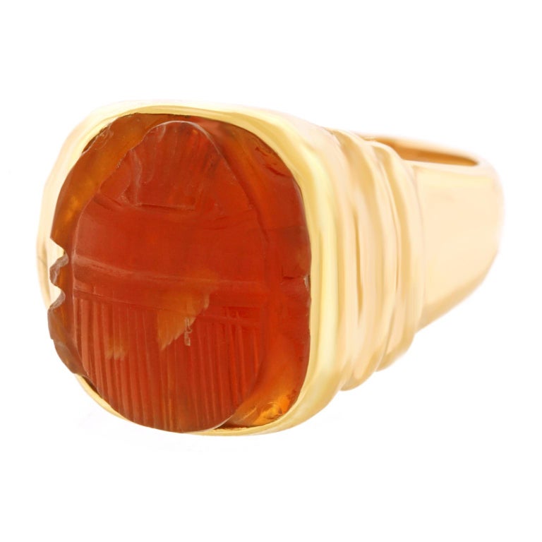 Ancient Carnelian Scarab in 1950s Gold Seal Ring In Excellent Condition In Litchfield, CT