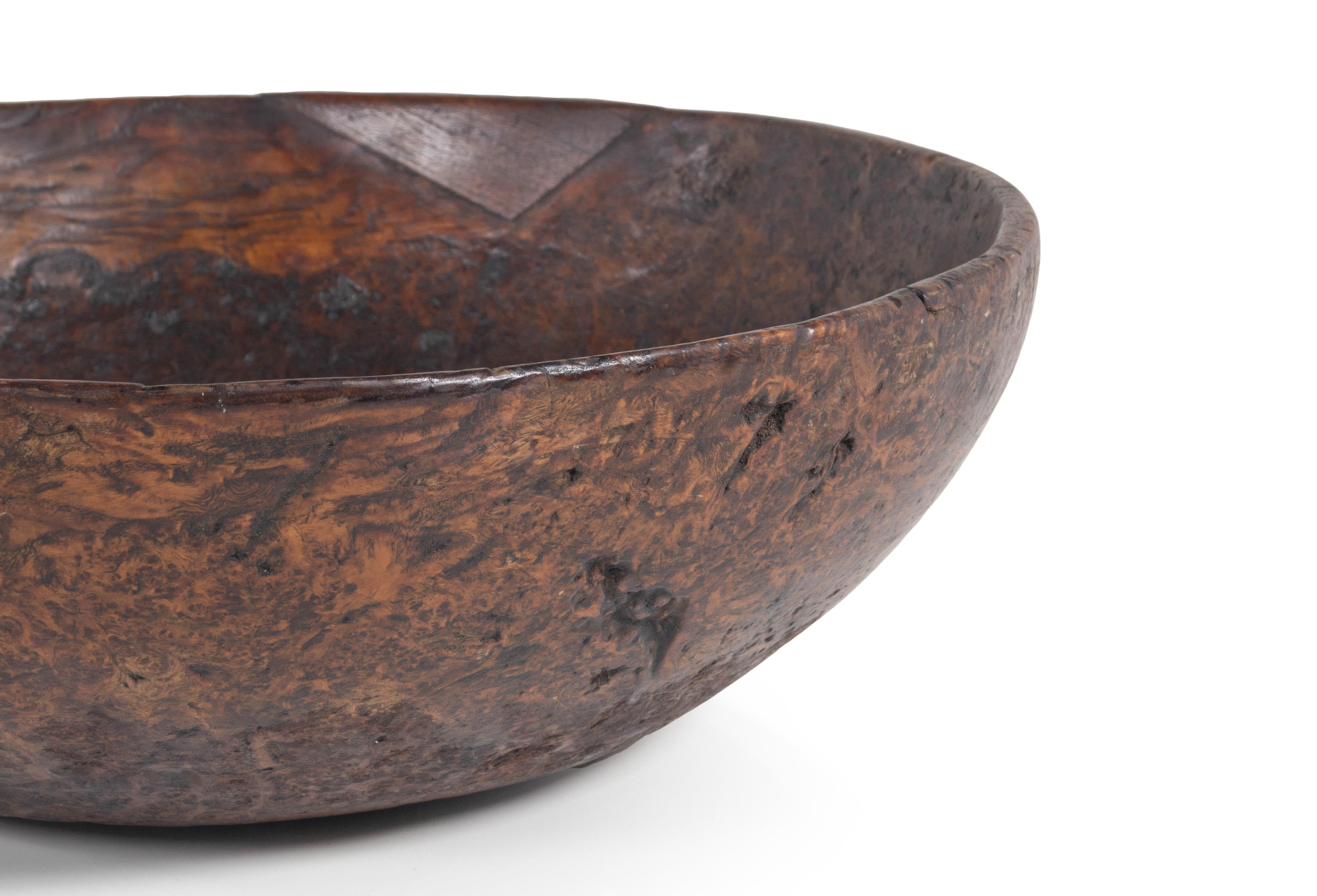 Ancient Carved Ash Burl Wood Bowl with Rim Repair In Good Condition In Dallas, TX