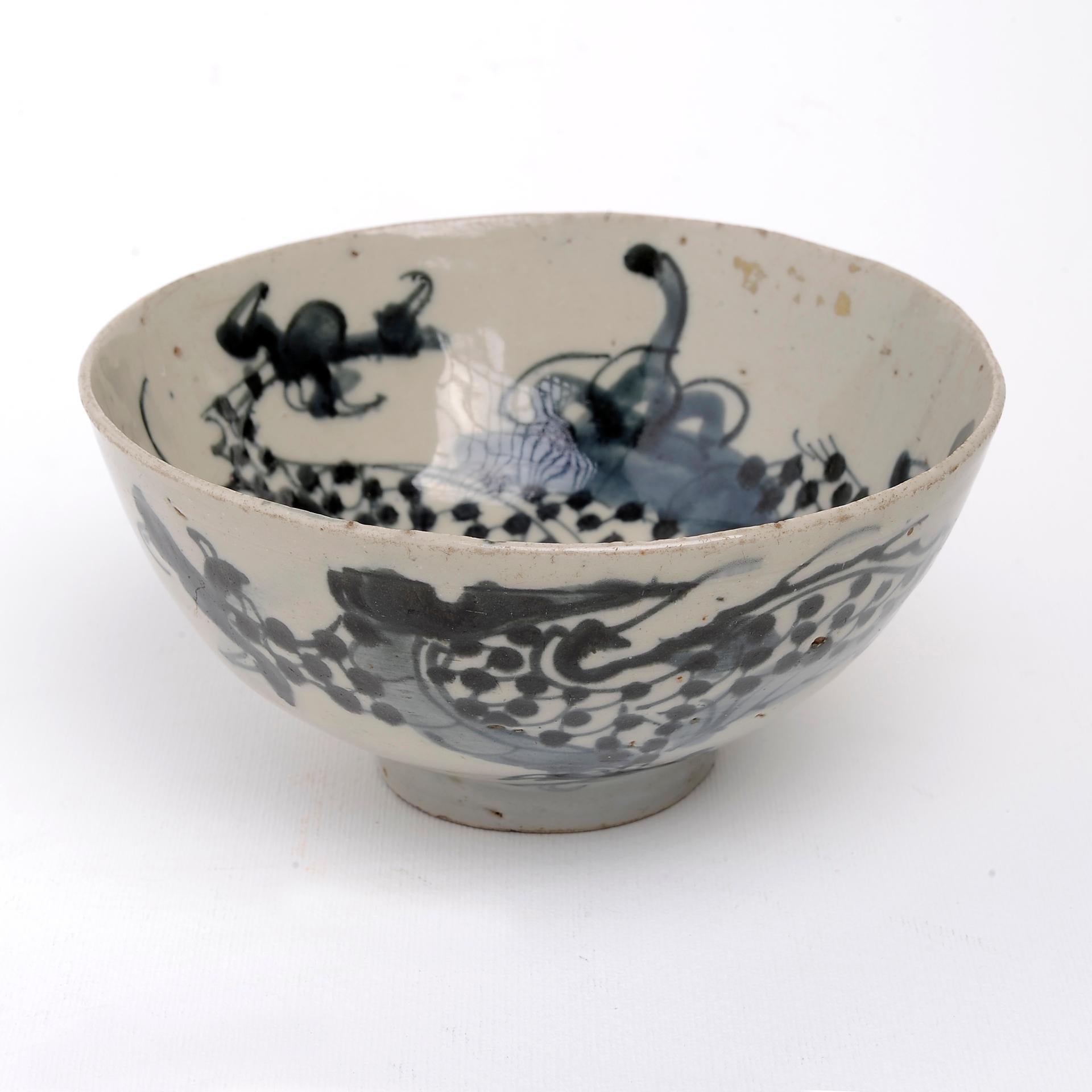 Ceramic Ancient Japanese Bowl with Dragon For Sale