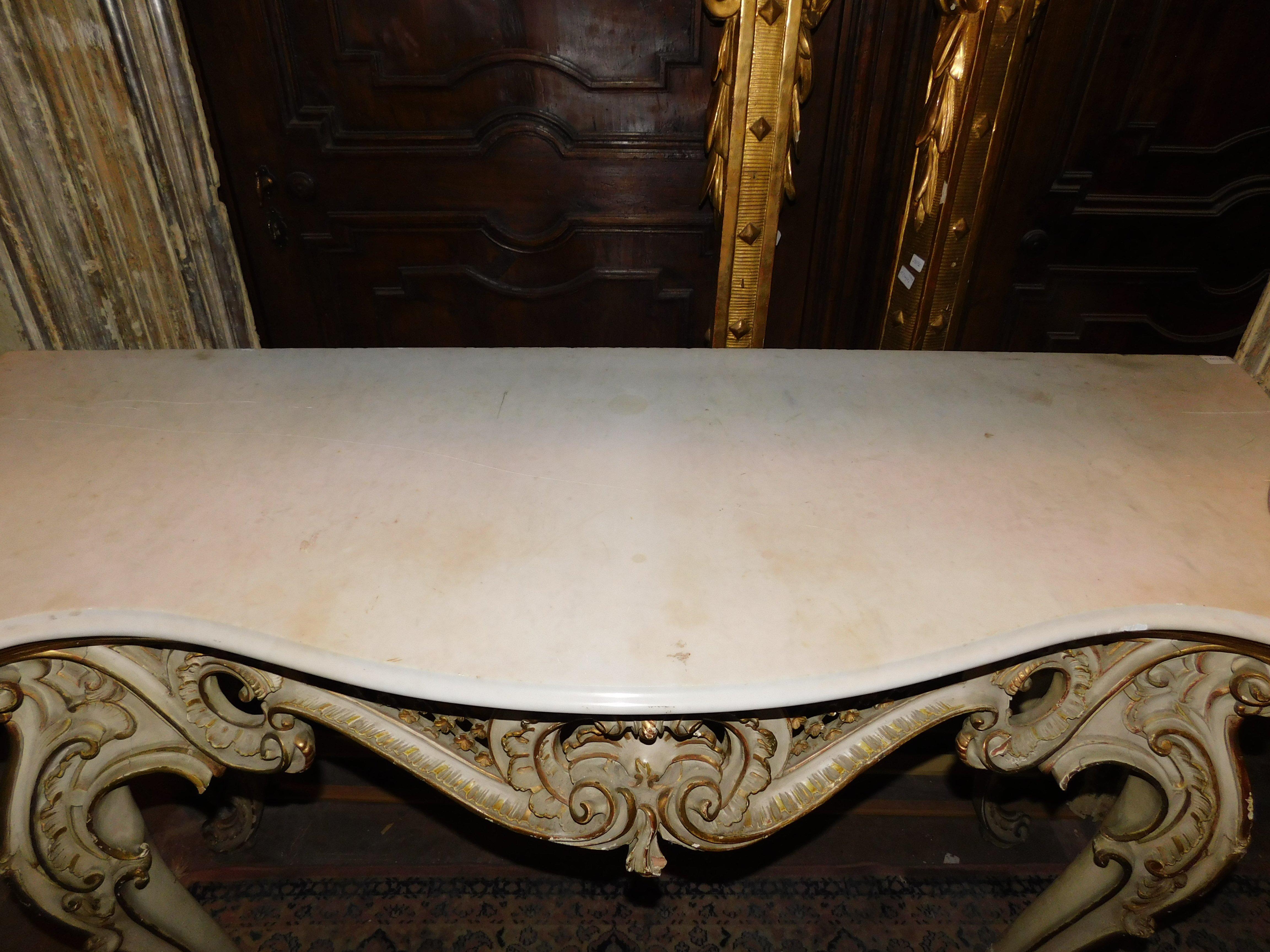 Consola antigua de madera lacada y dorada, del siglo XVIII, Italia en venta 3