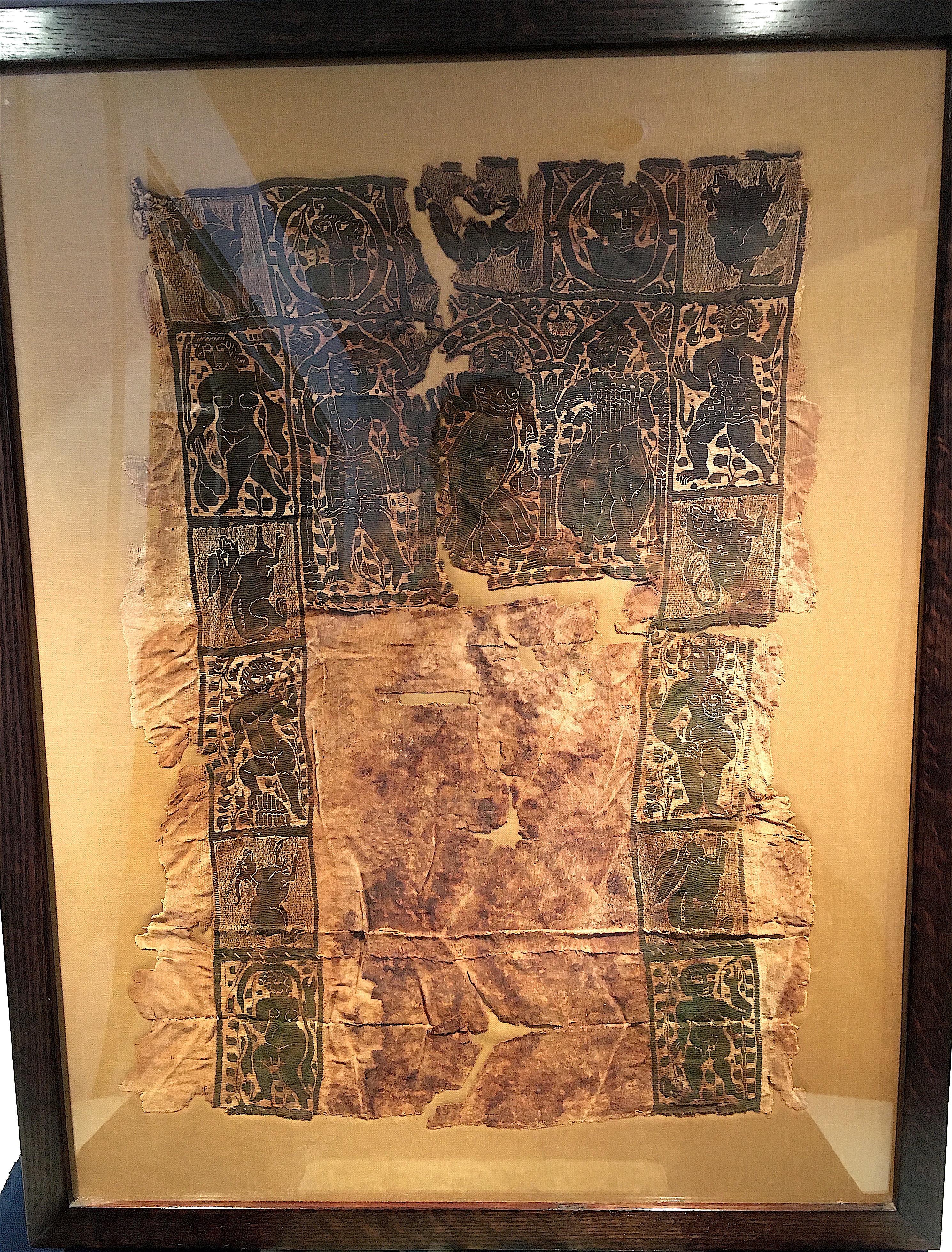 Ancient Coptic Textile with Classical Figures In Distressed Condition For Sale In Philadelphia, PA