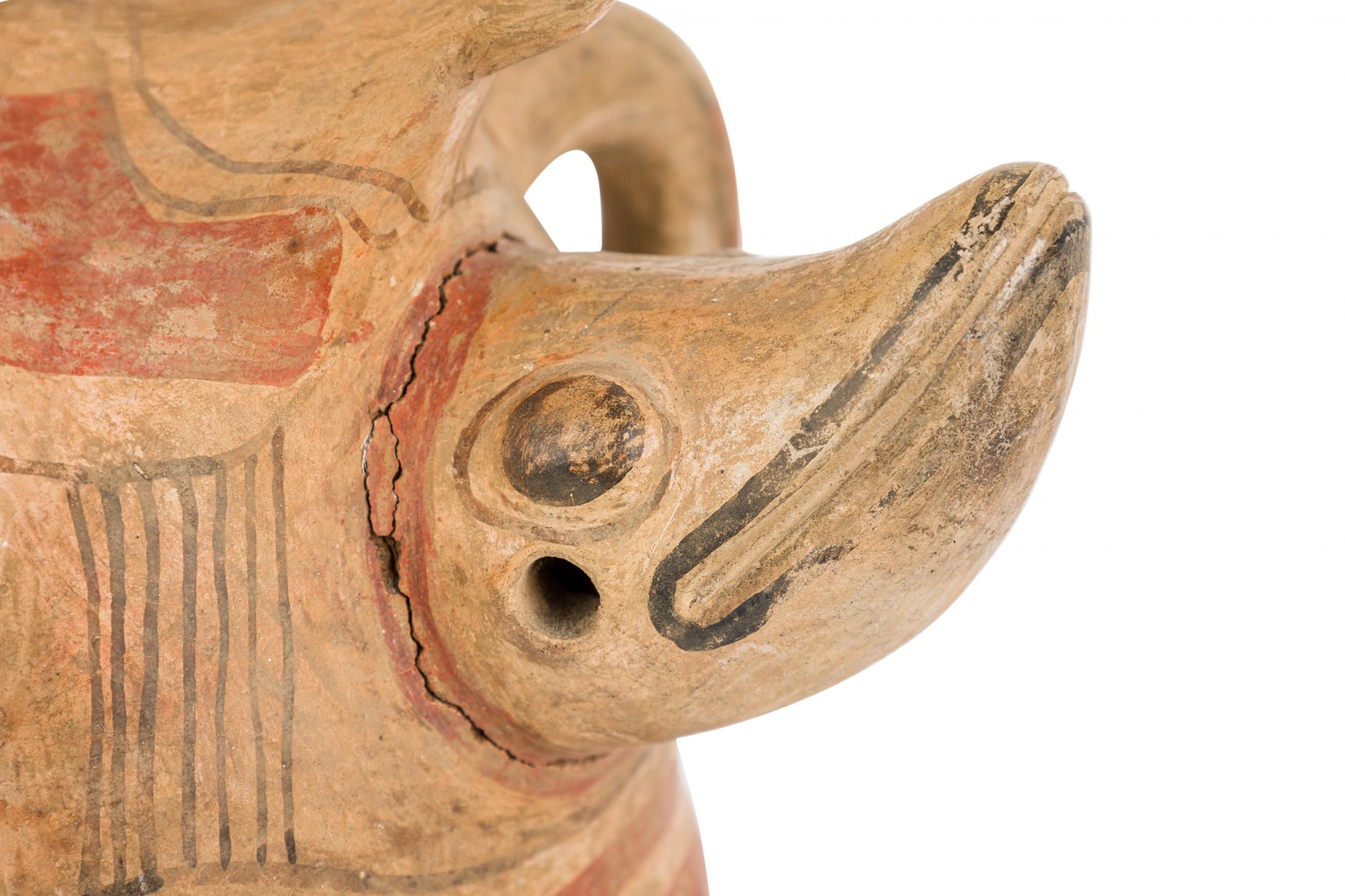 XX secolo Antico vaso in terracotta policroma in stile Guanacaste / Nicoya della Costa Rica, con scultura figurata in vendita