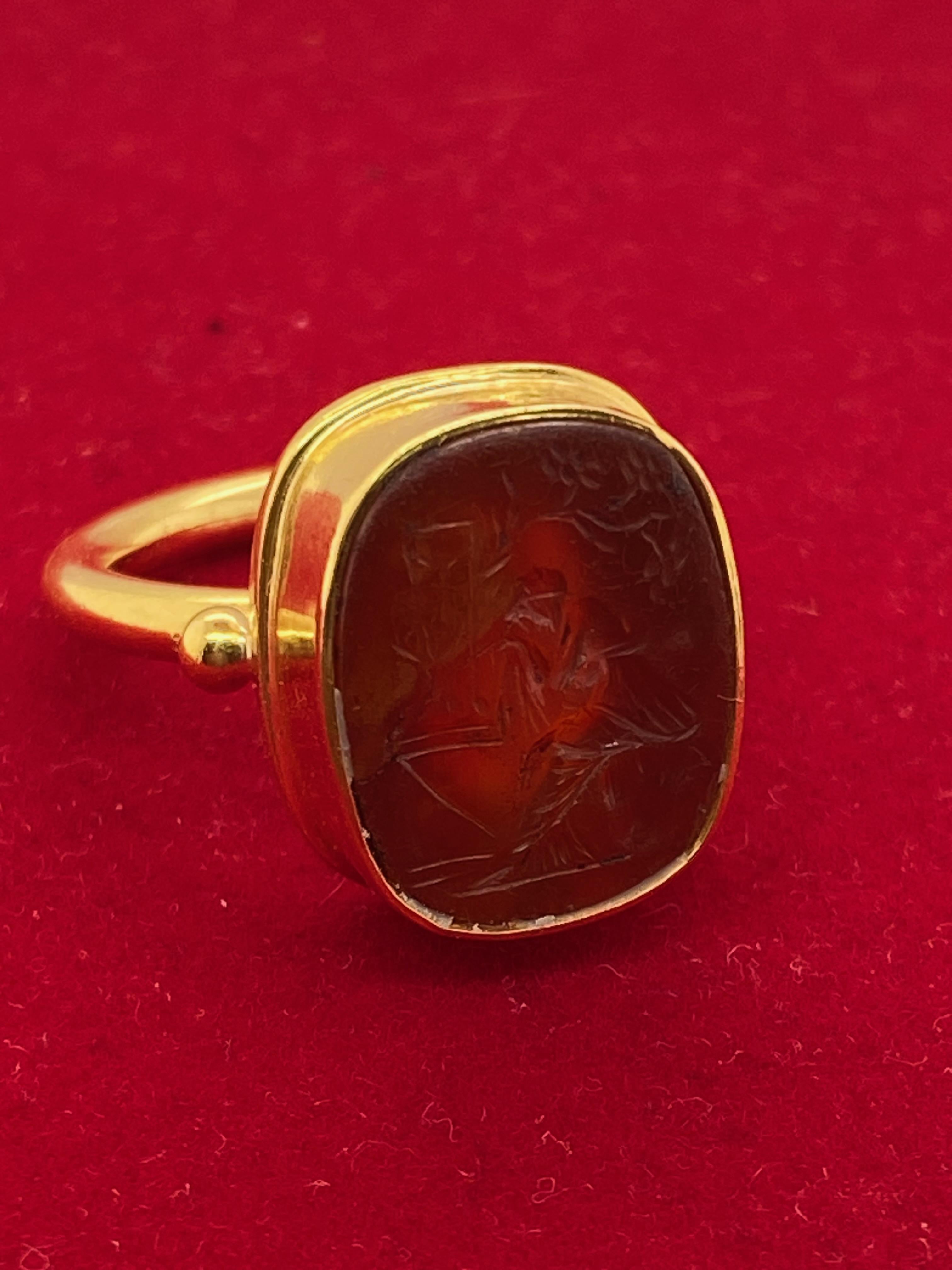 Antiker Karneol Intaglio-Ring Contemporary aus Castellani Kollektion für Damen oder Herren