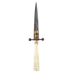 Ancient dagger Memento mori