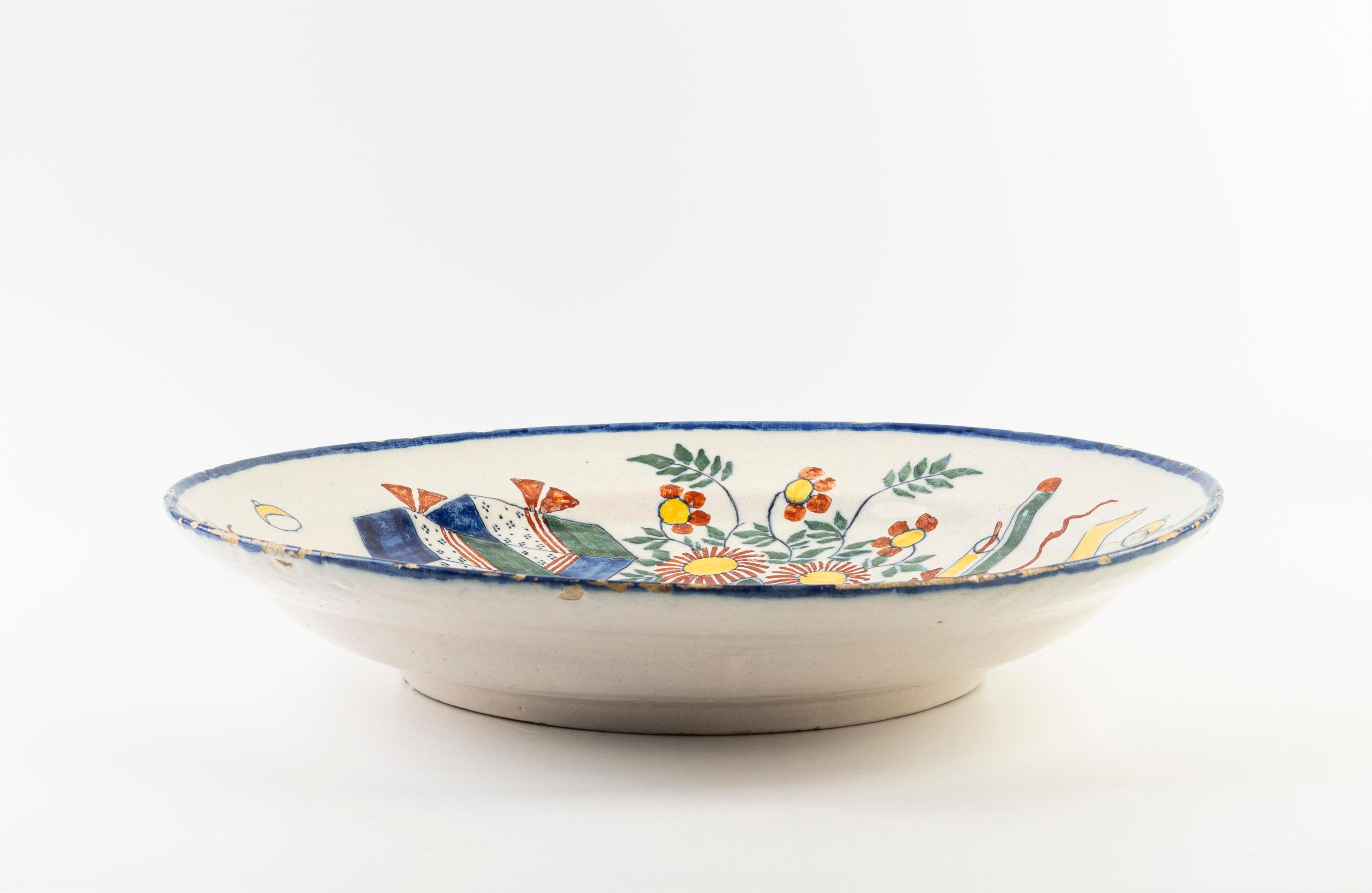 Dutch Porcelain plate is a precious decorative object in eartenware, a charger with 