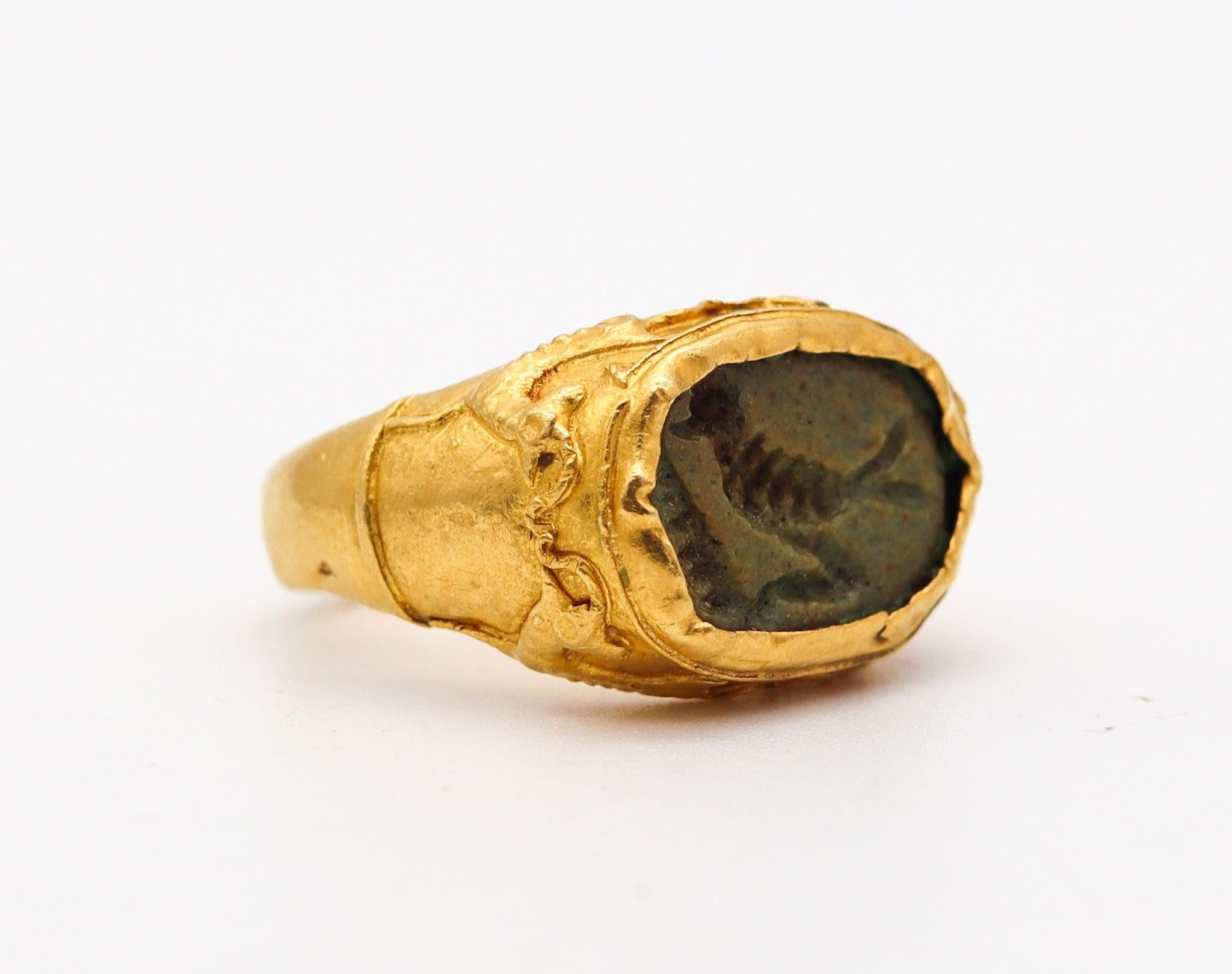ANCIENT EGYPT-PERSIA 300 BC Intaglio Seal Ring In 23Kt Gold & Falcon In Faience In Good Condition In Miami, FL