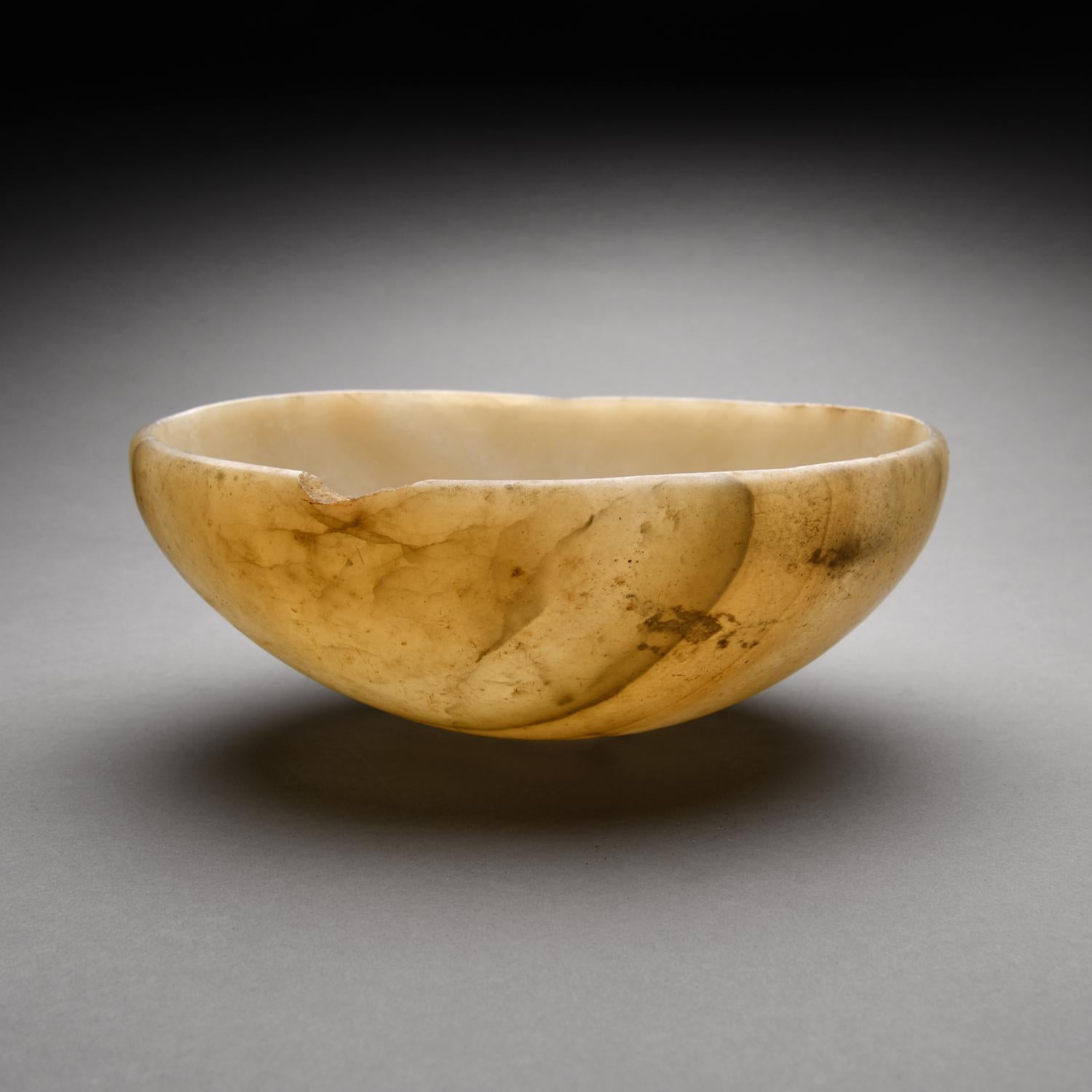 Ancient Egyptian Alabaster Bowl For Sale 1