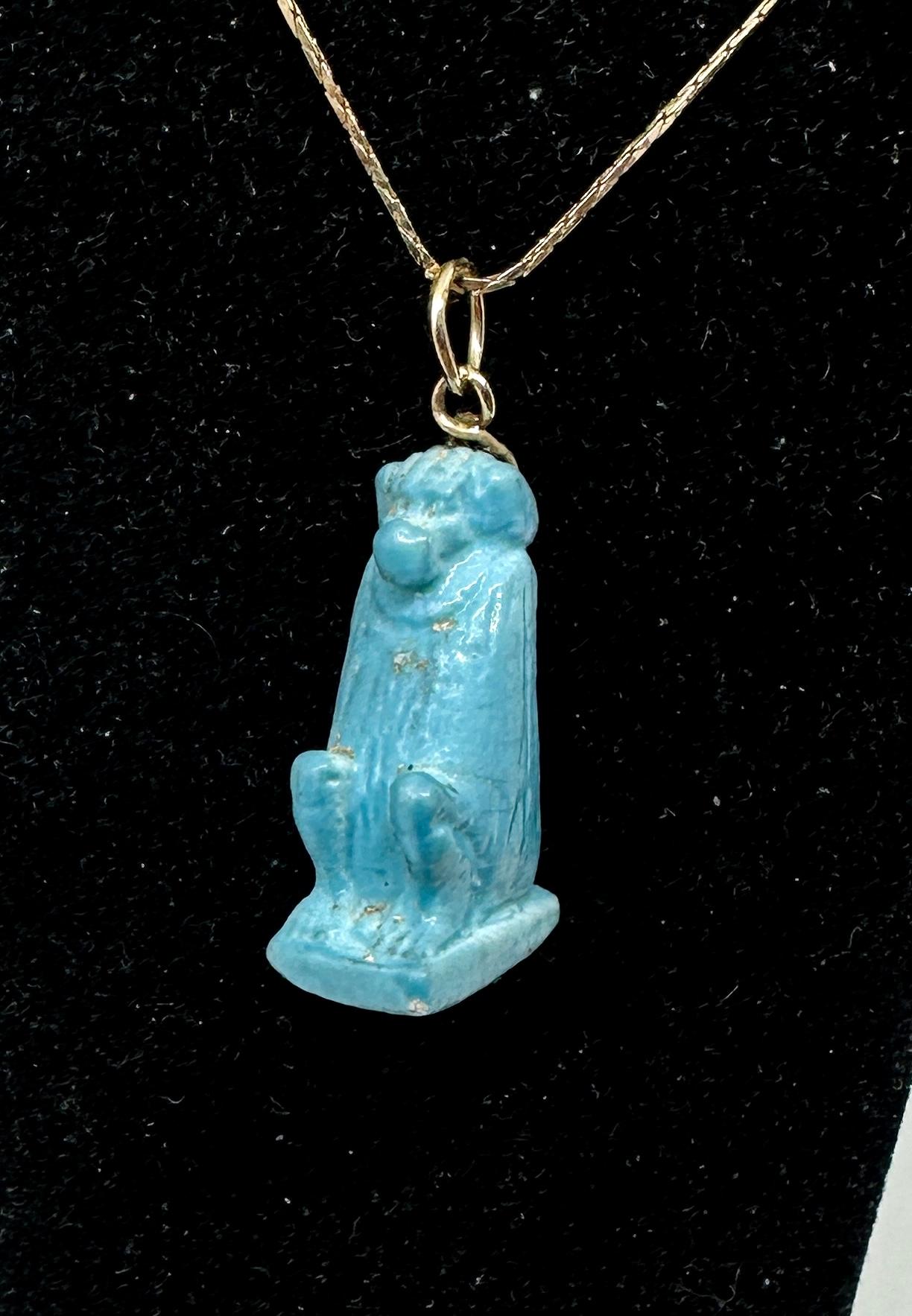 Ancient Egyptian Faience Baboon Monkey Amulet Pendant Necklace 700-300 B.C. 14K In Excellent Condition For Sale In New York, NY